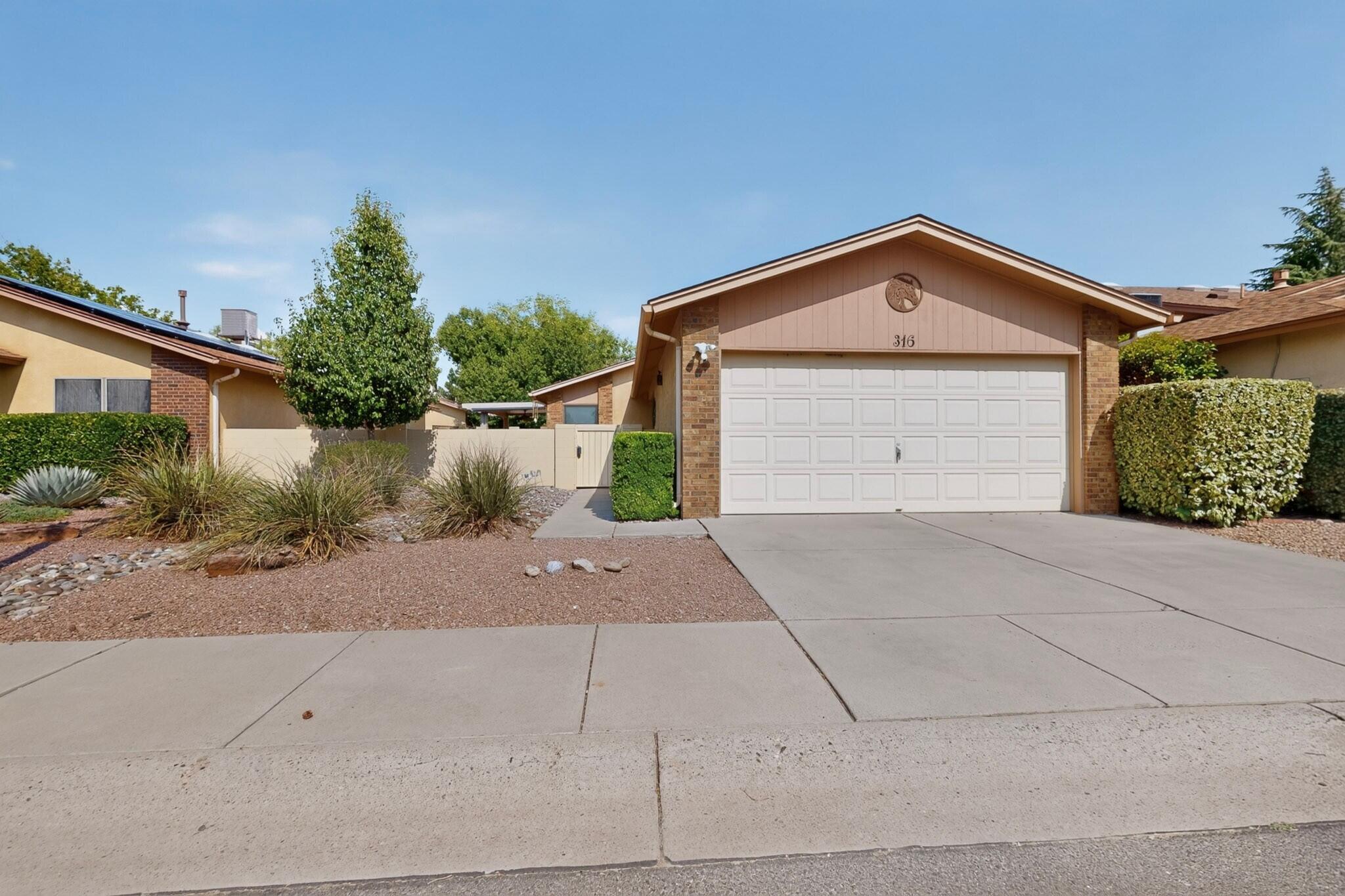 316 Palmer Park Drive, Albuquerque NM 87123