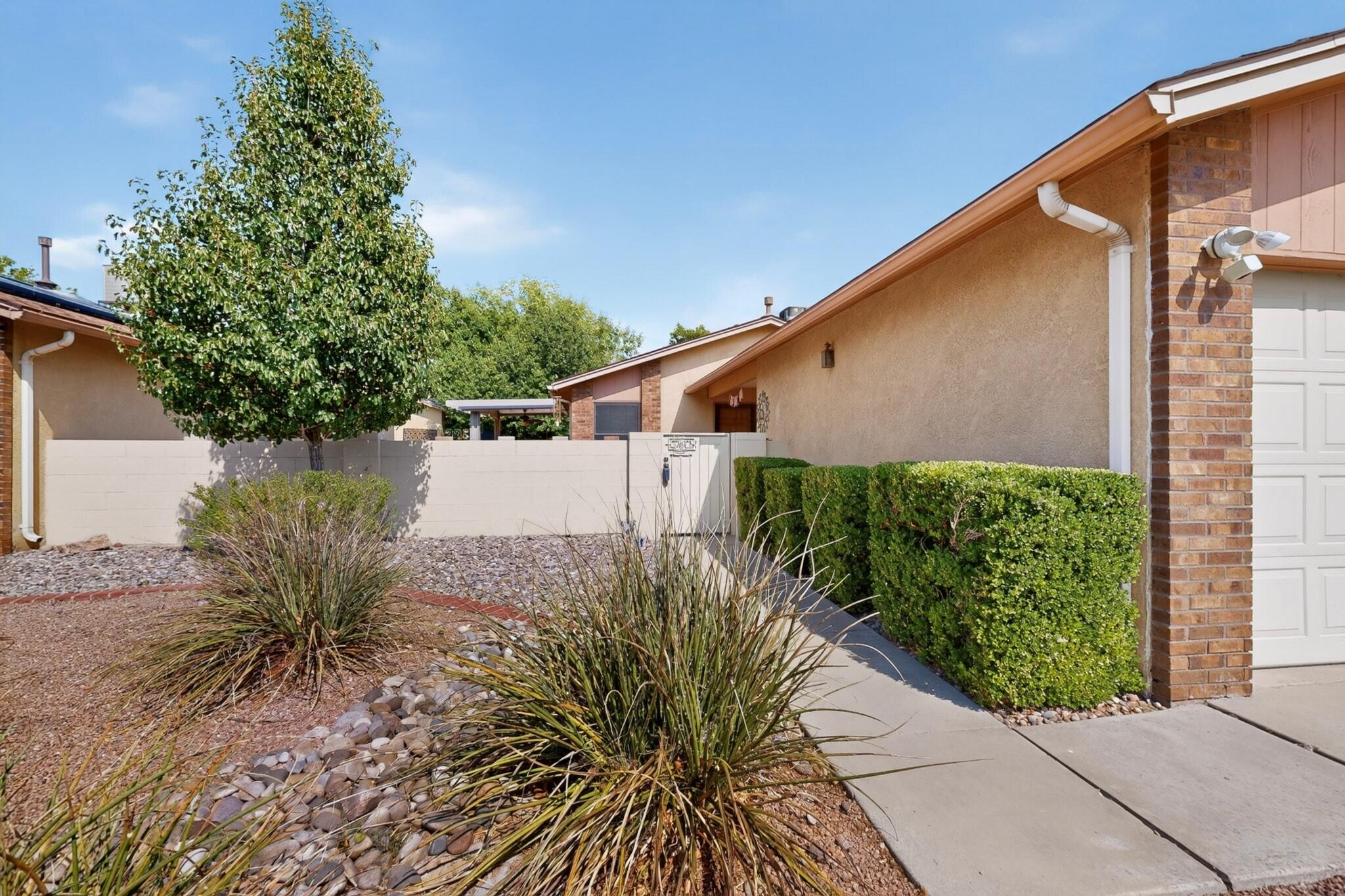 316 Palmer Park Drive NE 