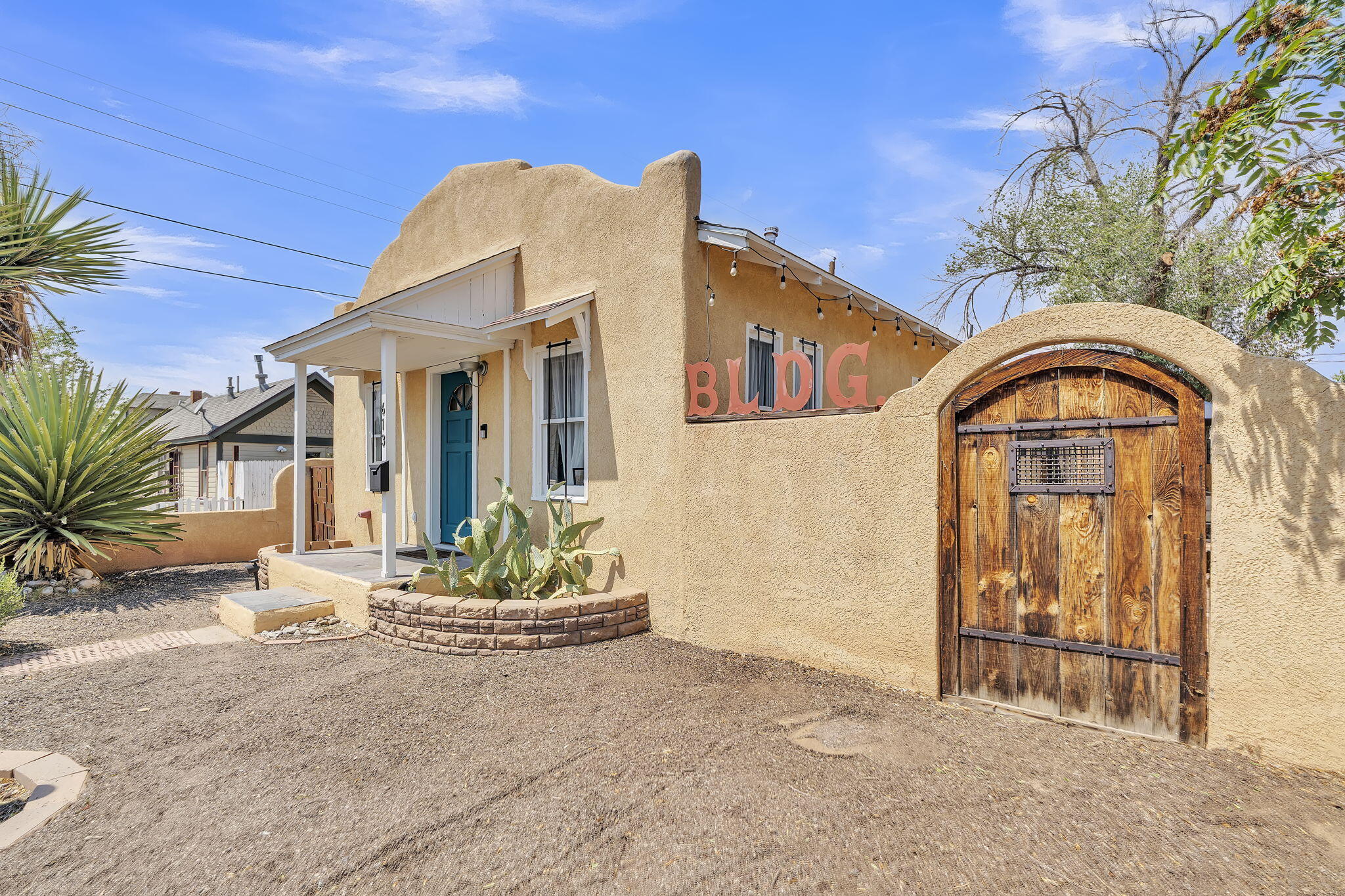 1st image of 613 Iron Ave Se, Albuquerque, NM 87102 | MLS# 1109039
