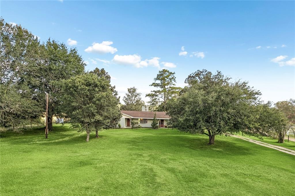 2nd image of 77602 Hwy 21 Hwy, Covington, LA 70435 | MLS# 2572089
