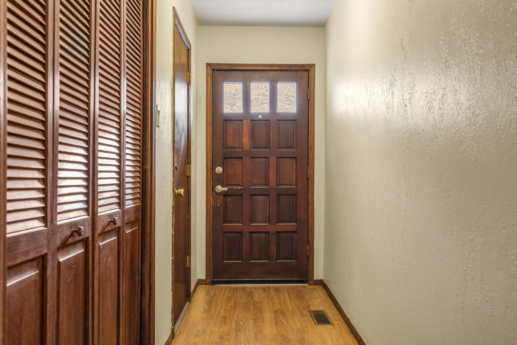 2905 Palo Verde Drive NE 