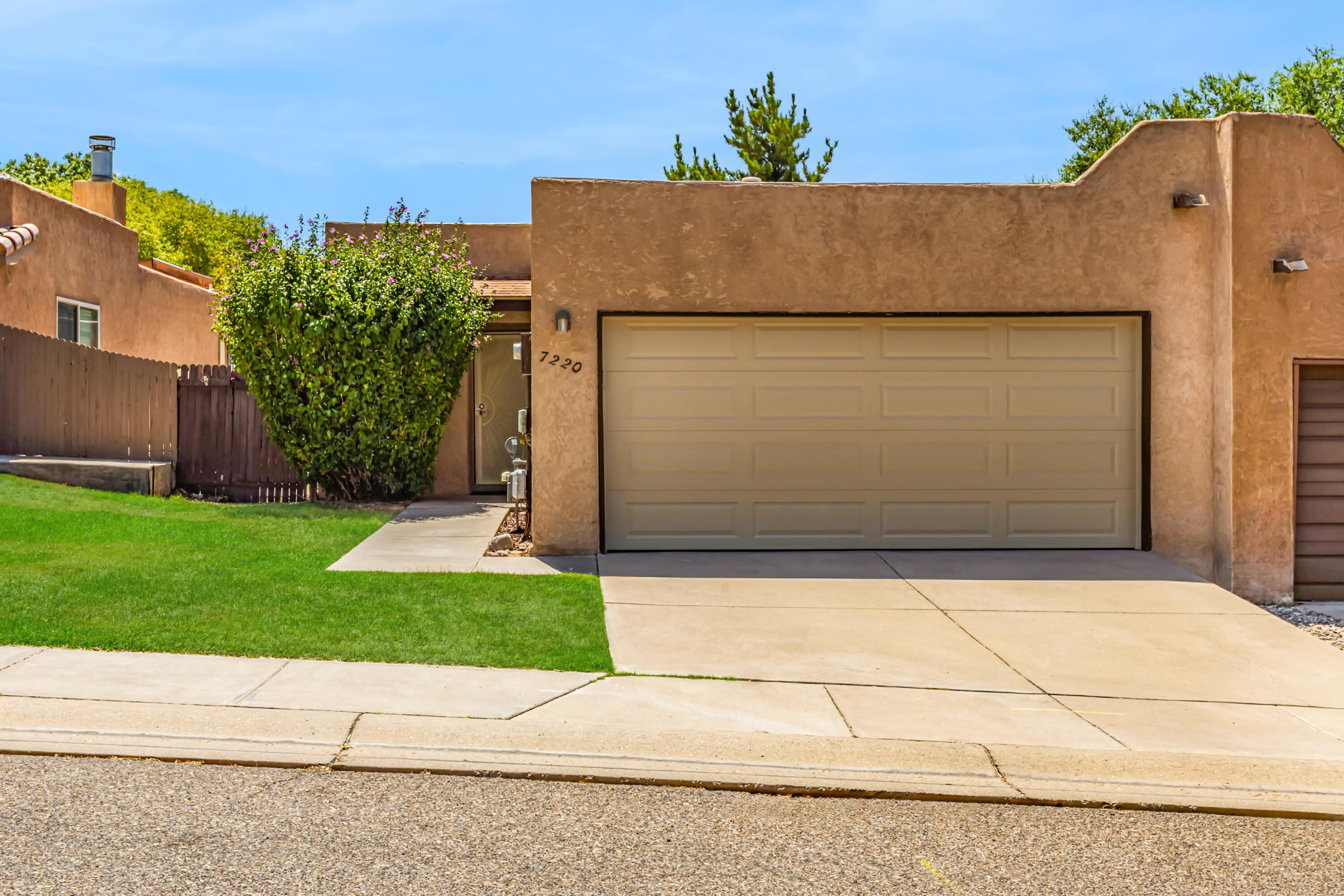 1st image of 7220 Chickadee Lane Ne, Albuquerque, NM 87109 | MLS# 1109062