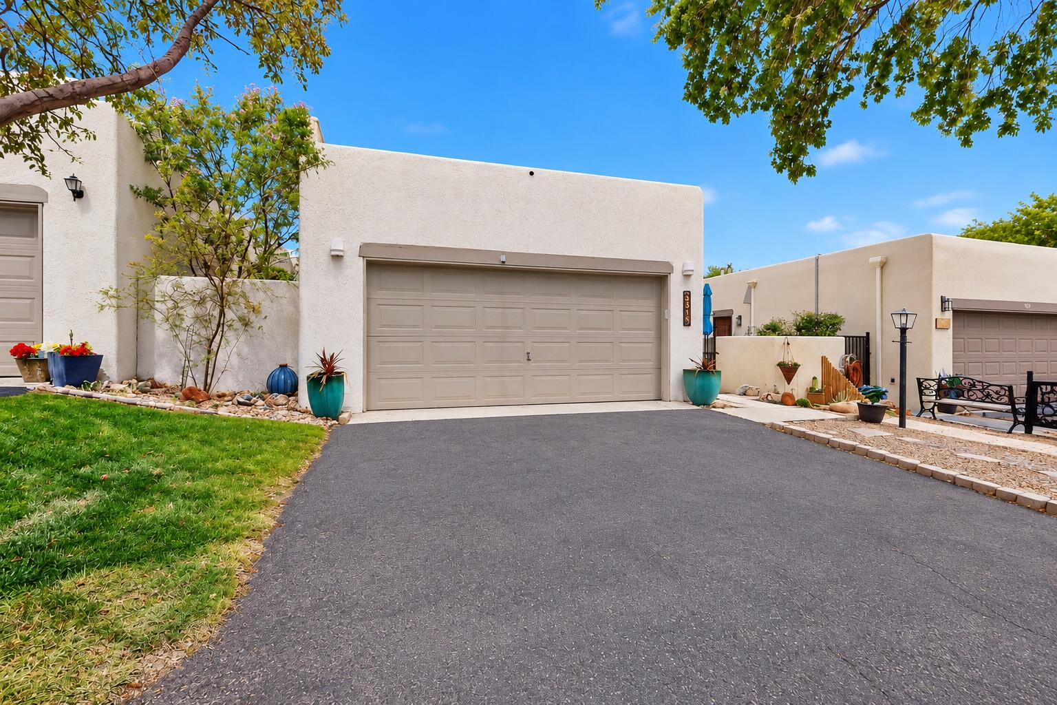Photo 3 of Townhouse for sale at 3315 Esplanade Cir Se, Rio Rancho, NM 87124 | MLS# 1109178 | Listing updated on 2026-10-23