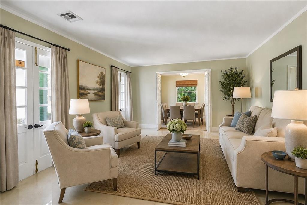 Photo 3 of Single family home for sale at 4400 Elmwood Pkwy, Metairie, LA 70003 | MLS# 2572556 | Listing updated on 2026-09-19
