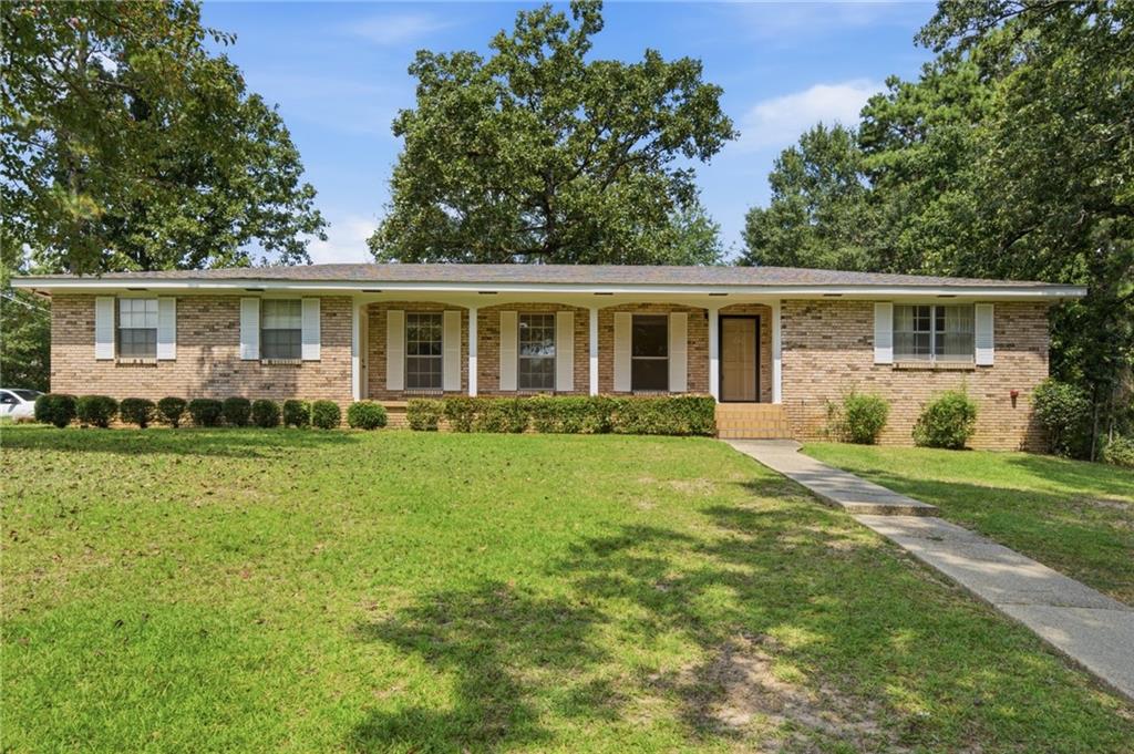 1st image of 118 W Lakeside Dr, Hattiesburg, MS 39402 | MLS# 2571364