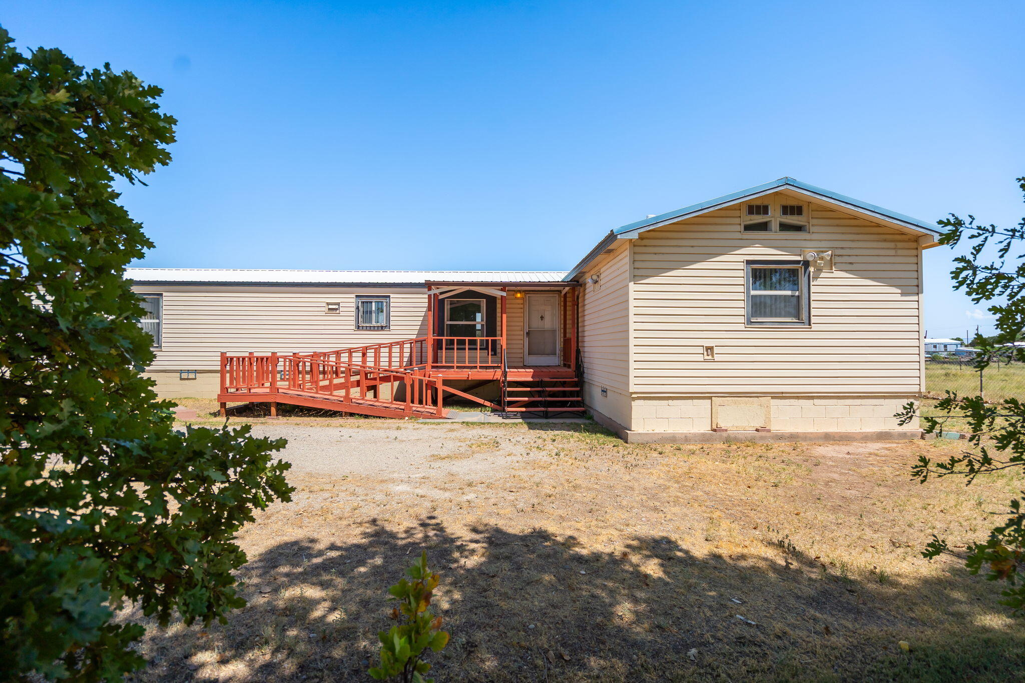 8 Rancherita Street, Los Lunas 