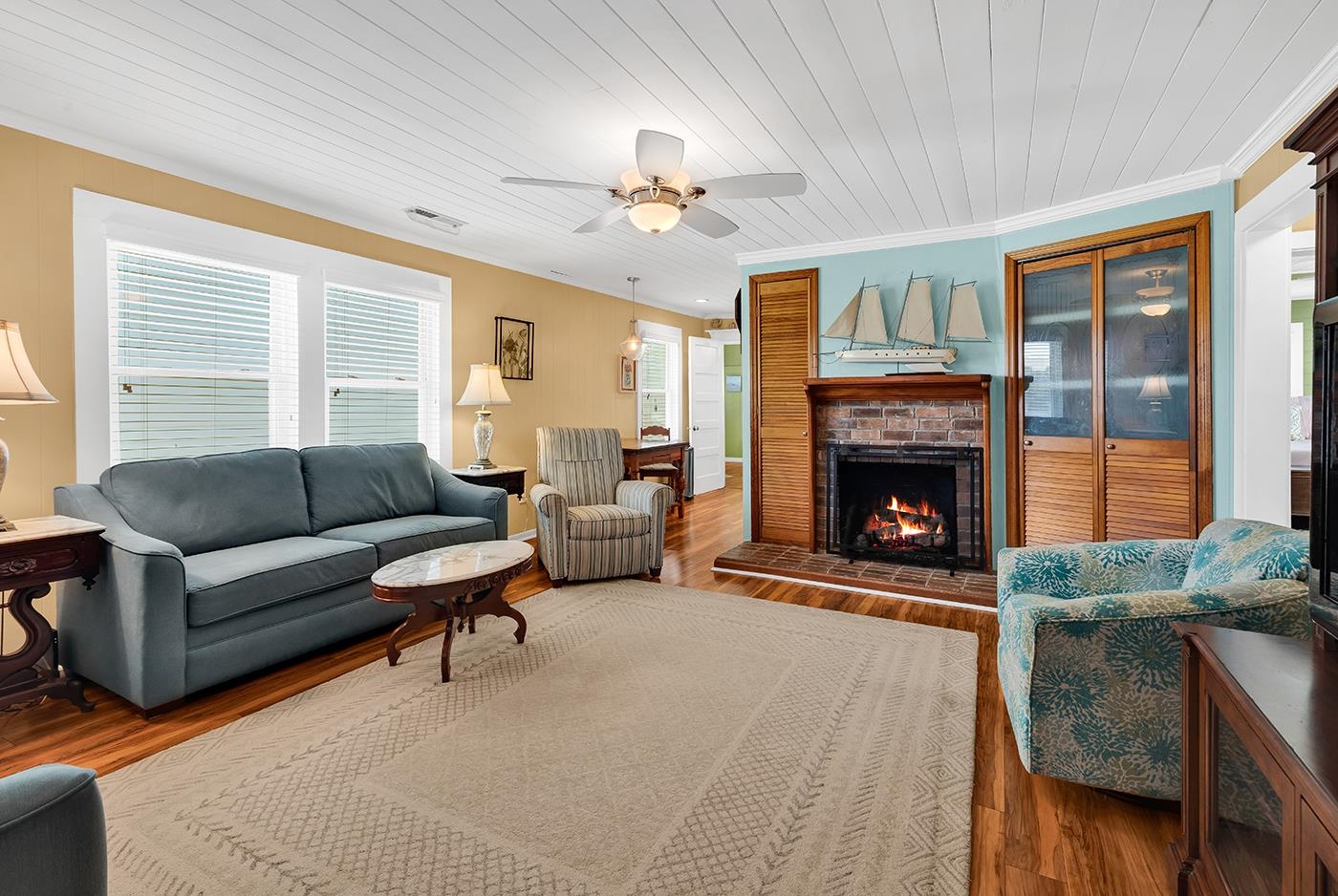 403 16th Ave. S