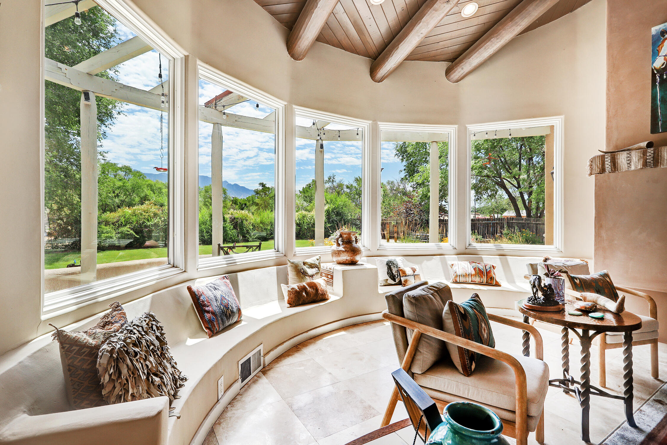 119 Rail Car Road, Corrales
