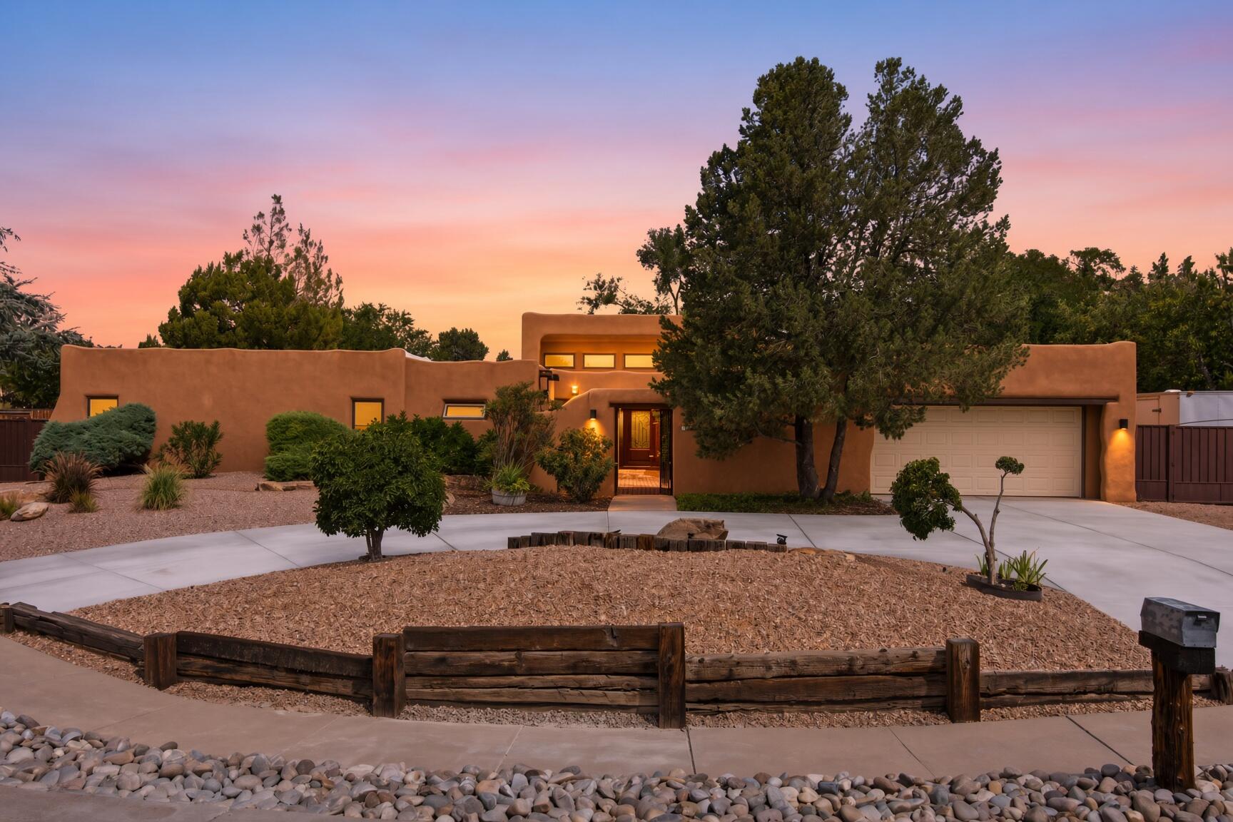 1805 Llano Court, Albuquerque NM 87107