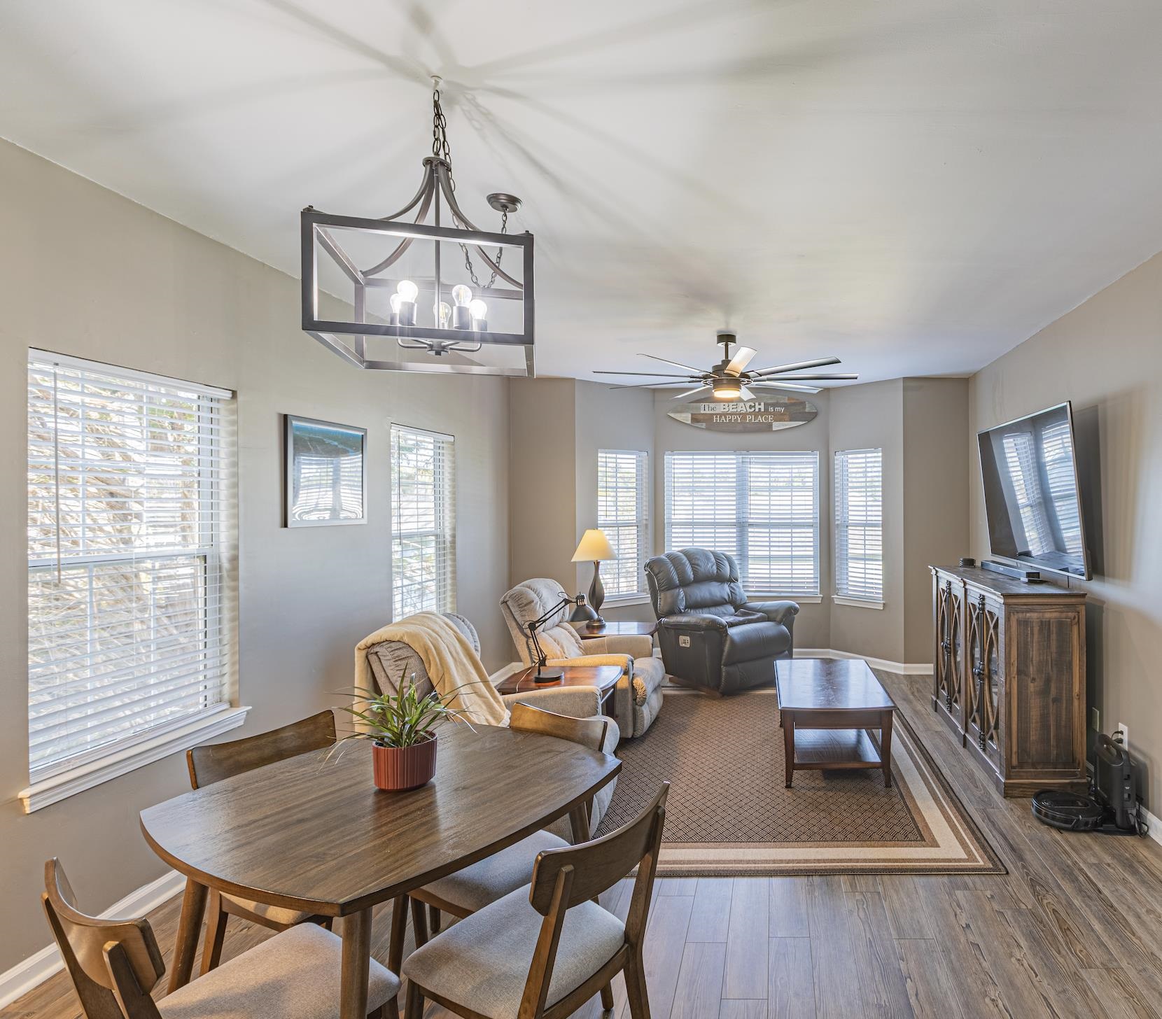 Photo 4 of Condo for sale at 4585 Girvan Dr #D, Myrtle Beach, SC 29579 | MLS# 2620501 | Listing updated on 2026-09-22
