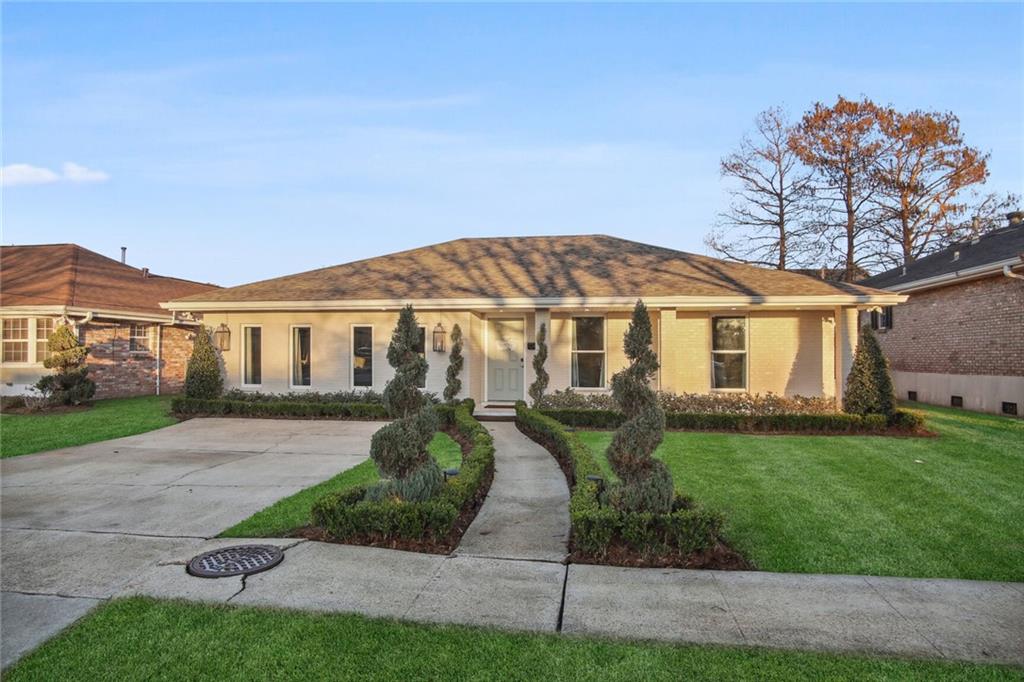 1st image of 4621 Shores Dr, Jefferson, LA 70006 | MLS# 2573220