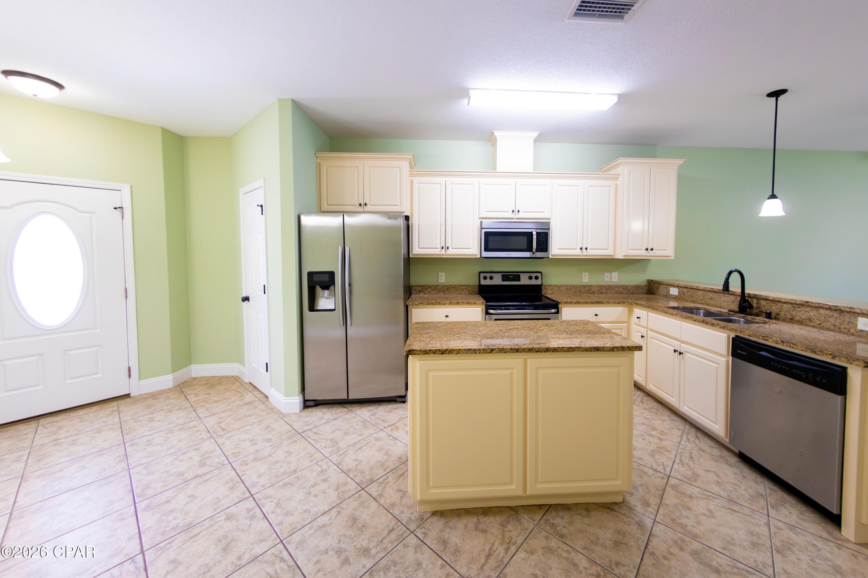1741 Annabellas Drive, Panama City Beach, FL 32407 thumbnail, photo 6 of 34