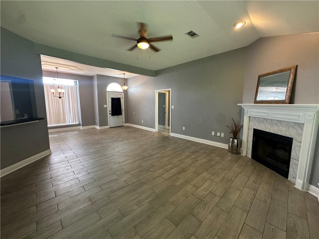 Photo 2 of Sale Pending at 1900 English Colony Dr, La Place, LA 70068 | MLS# 2571863 | Listing updated on 2026-09-09