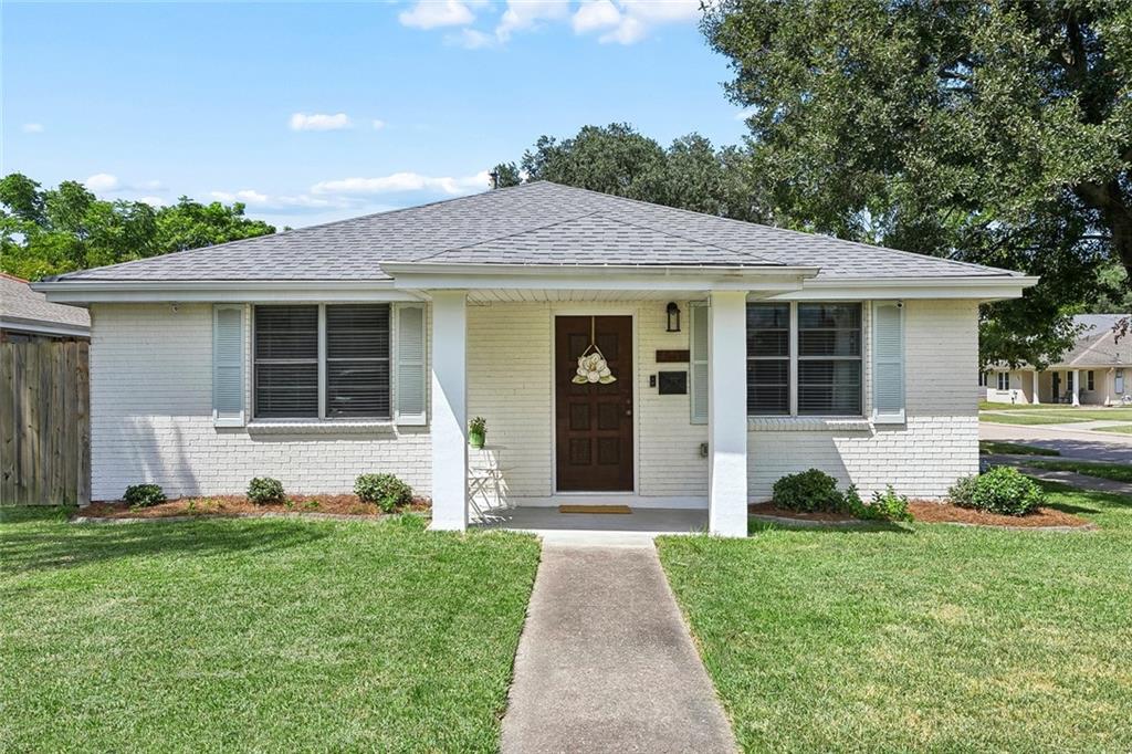 1st image of 1601 Feronia St, Metairie, LA 70005 | MLS# 2572336