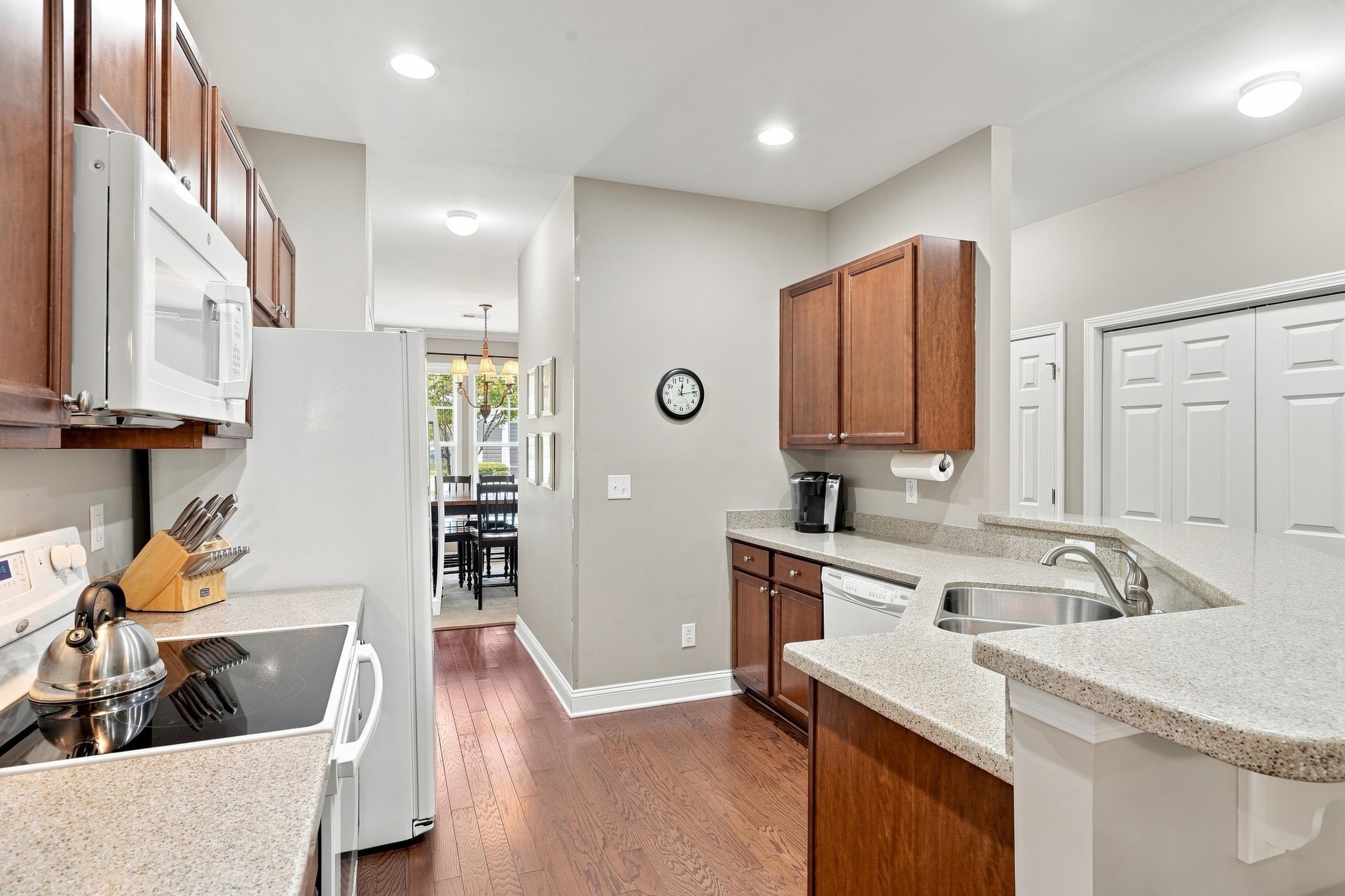6014 Catalina Dr. 