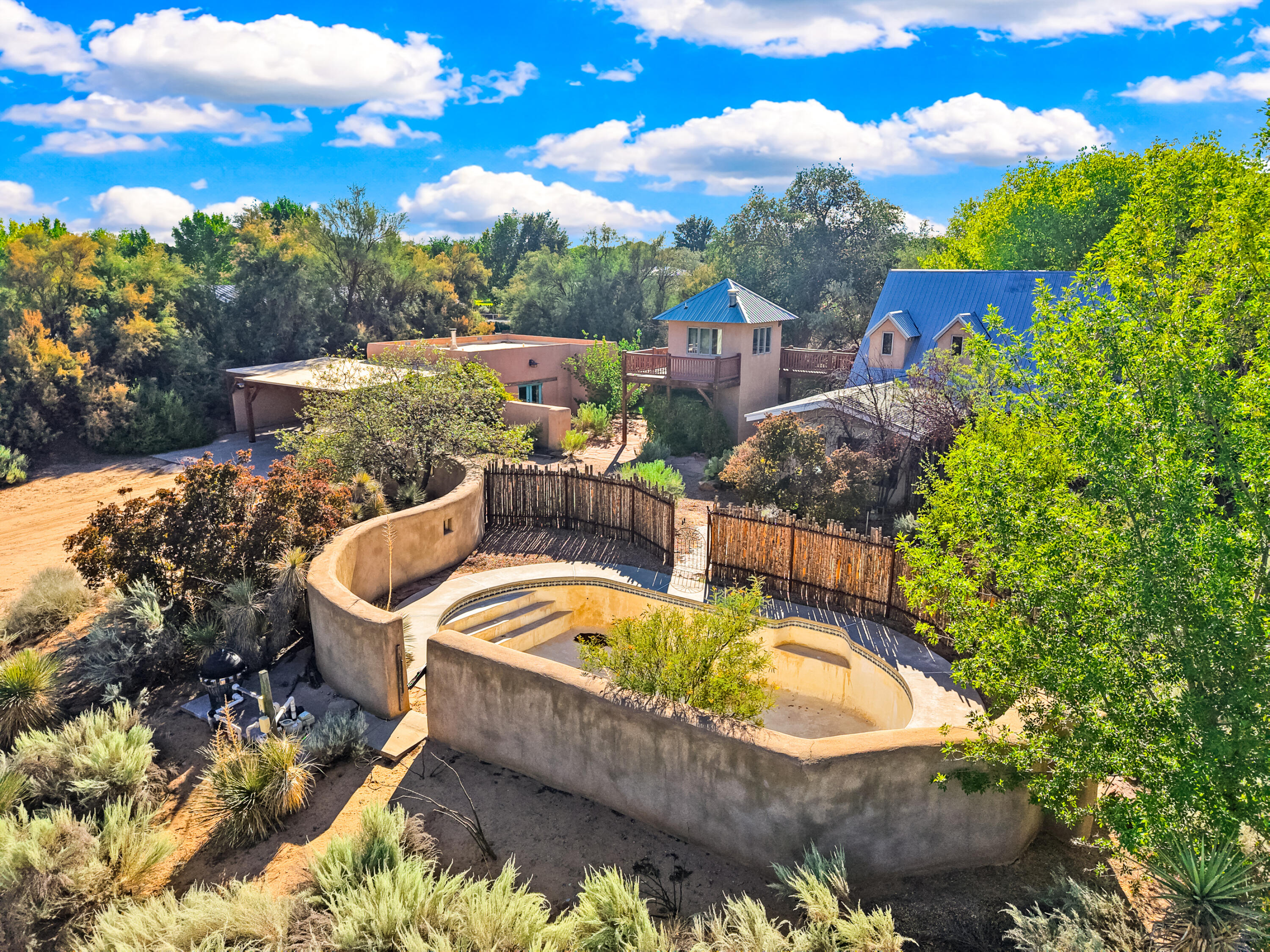 2nd image of 60 Desert Willow Rd, Corrales, NM 87048 | MLS# 1109511