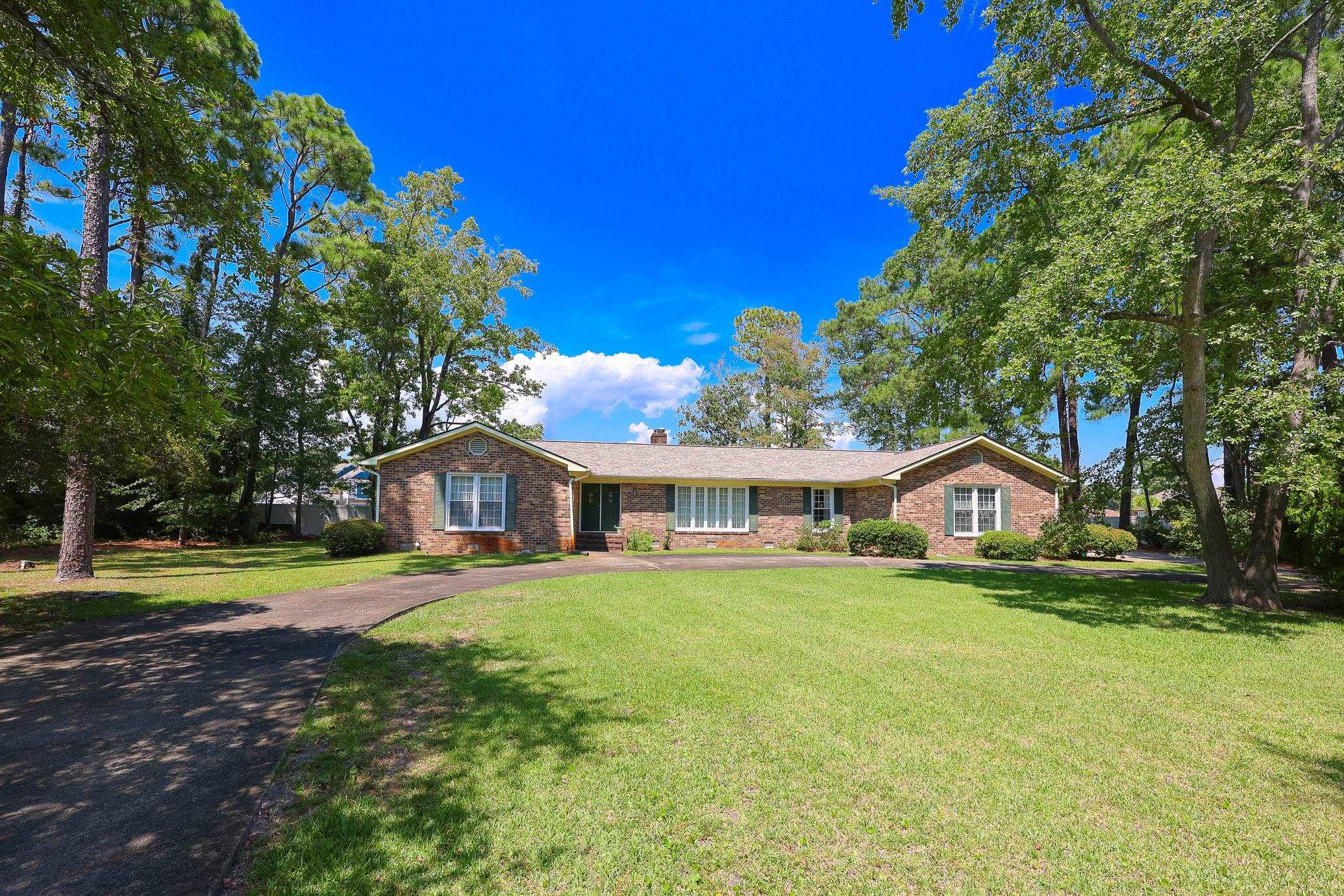 1624 Deer Park Ln.