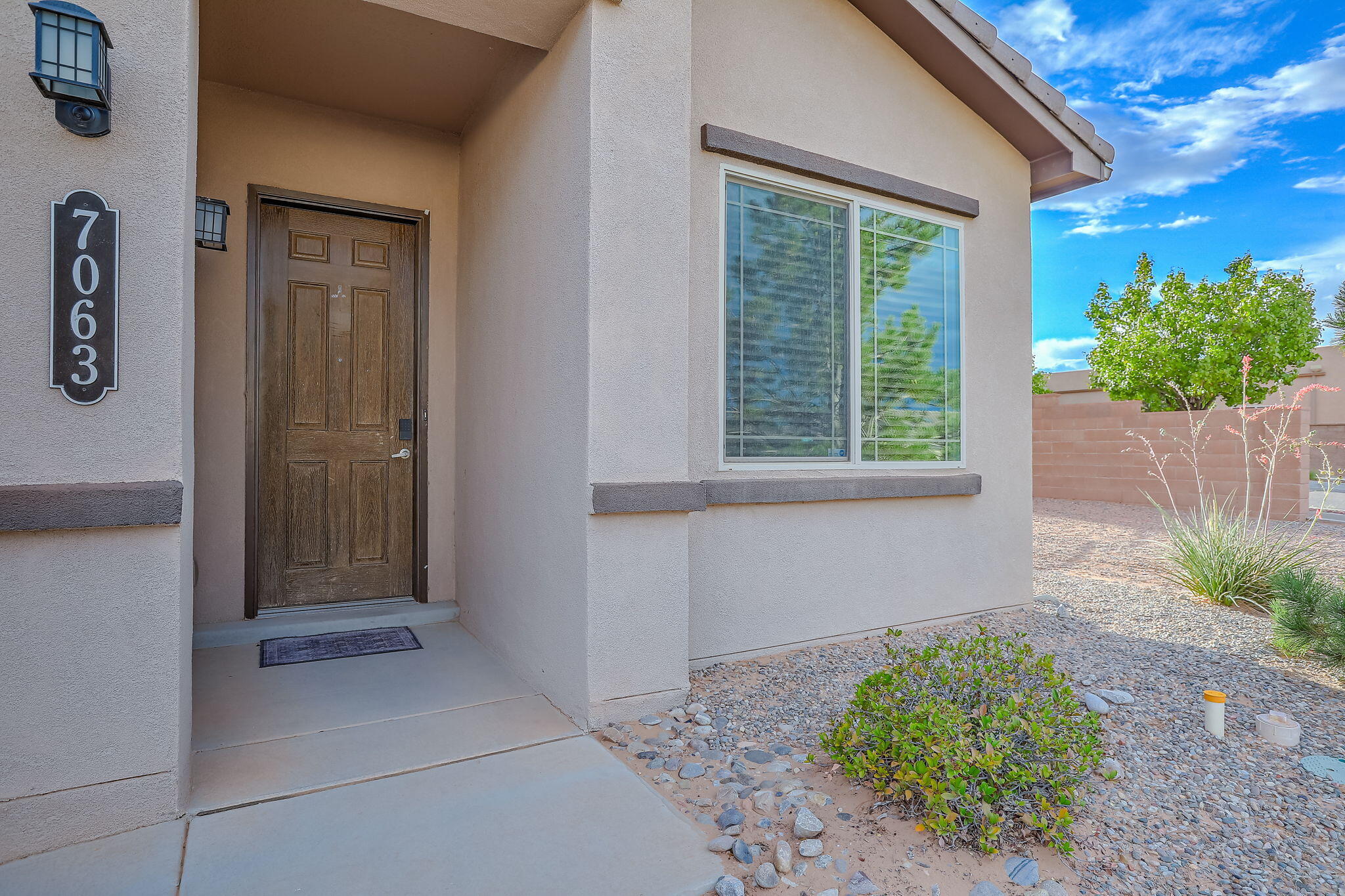 Photo 2 of Sale Pending at 7063 Wrangell Loop Ne, Rio Rancho, NM 87144 | MLS# 1109747 | Listing updated on 2026-09-20
