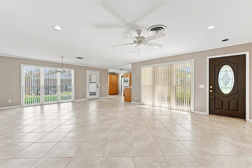 Open Floor Plan - Dining/Living Areas/Kitchen