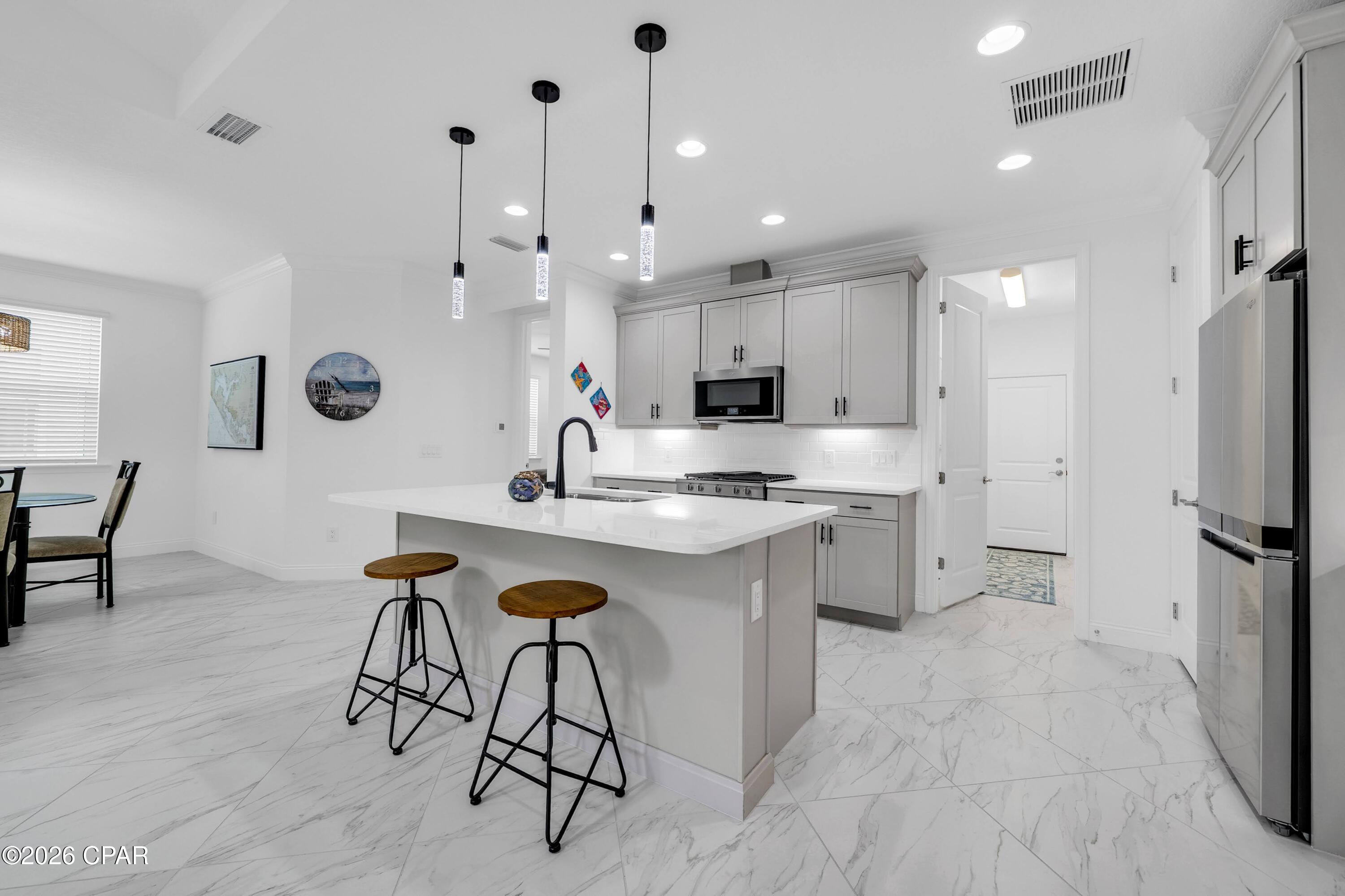 9320 Cool Breeze Drive, Panama City Beach, FL 32413 thumbnail, photo 14 of 60