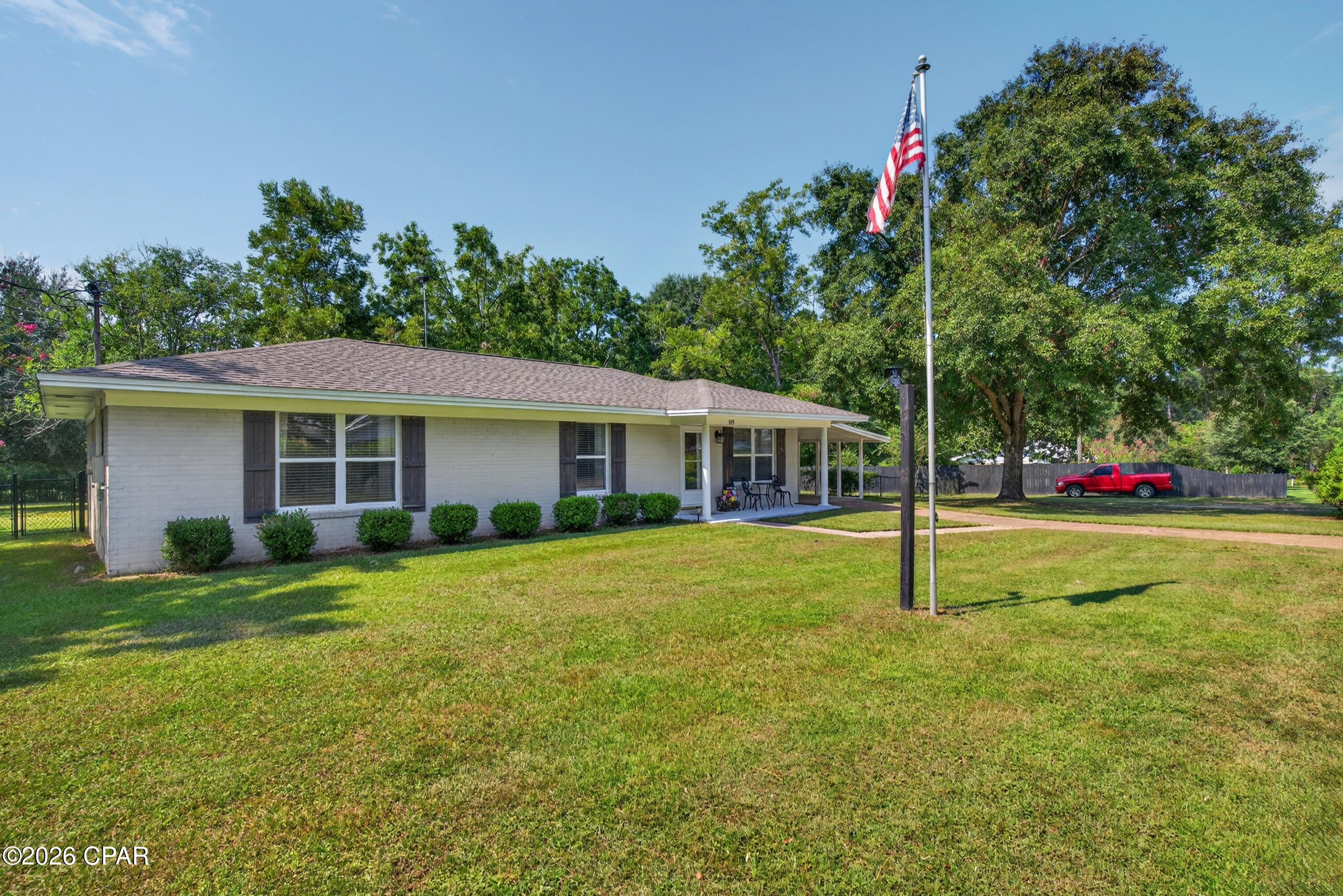 3rd image of 805 Idlewood Ct, Bonifay, FL 32425 | MLS# 794573