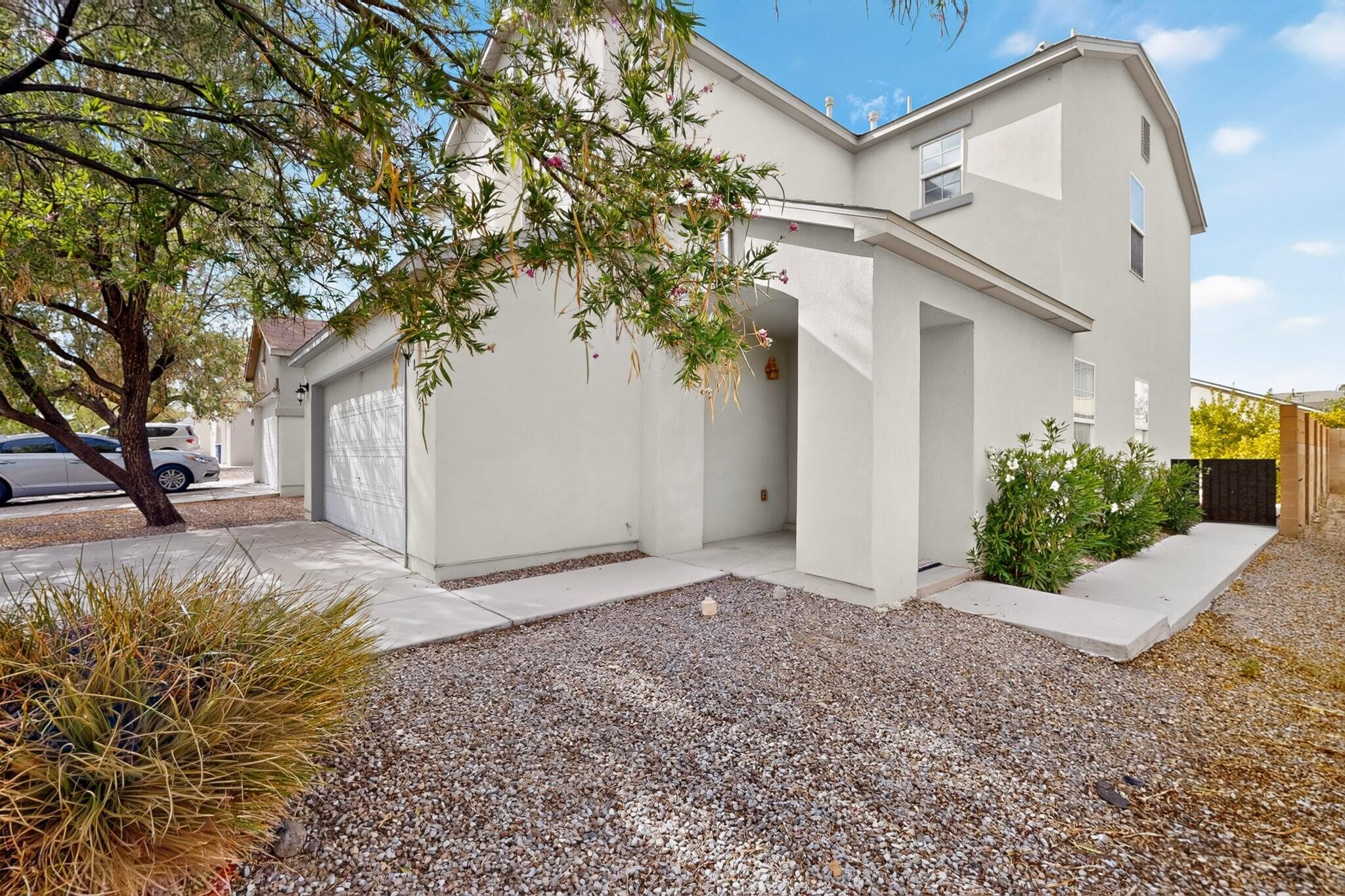 Photo 2 of Single family home for sale at 8715 Sawgrass Pl Nw, Albuquerque, NM 87121 | MLS# 1109845 | Listing updated on 2026-10-10