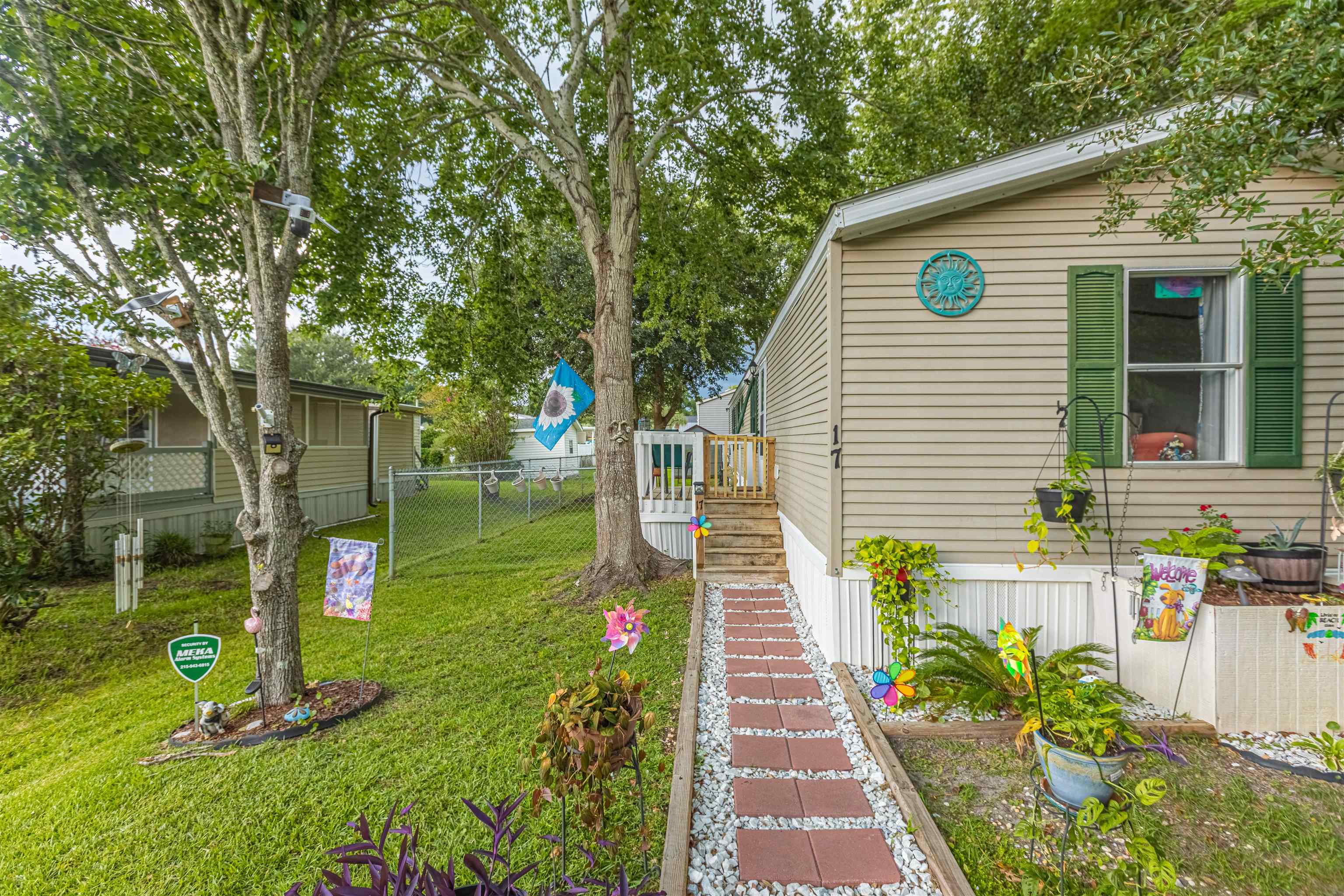 Photo 2 of Manufactured home for sale at 17 Musket St, Murrells Inlet, SC 29576 | MLS# 2621175 | Listing updated on 2026-09-22
