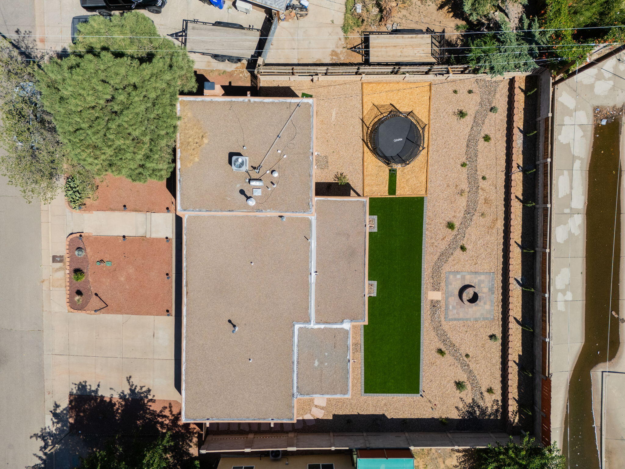 4th image of 4508 Piedra Blanca St Ne, Albuquerque, NM 87111 | MLS# 1109883