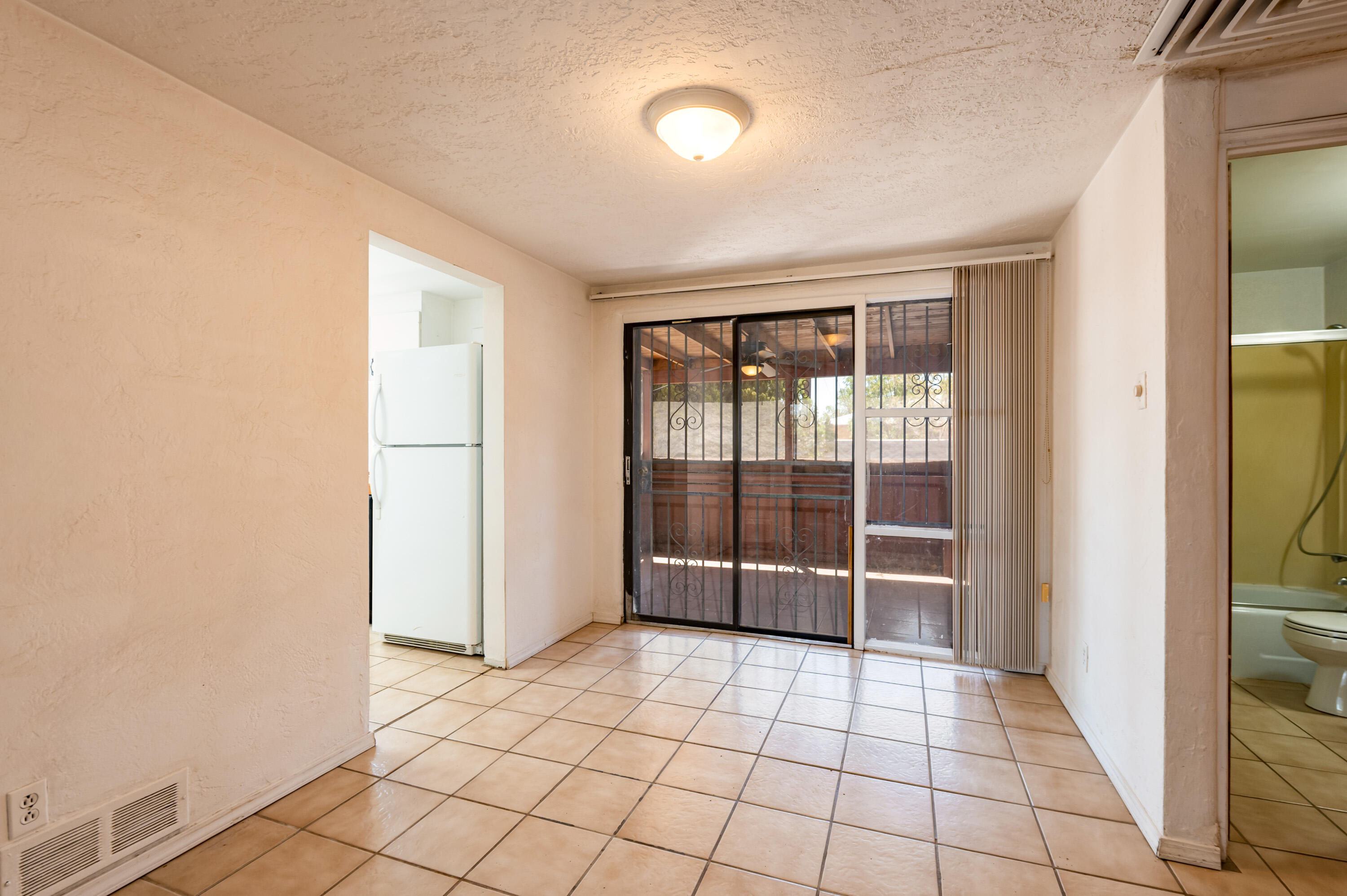 6104 AZTEC ROAD NE, ALBUQUERQUE, NM 87110  Photo 8