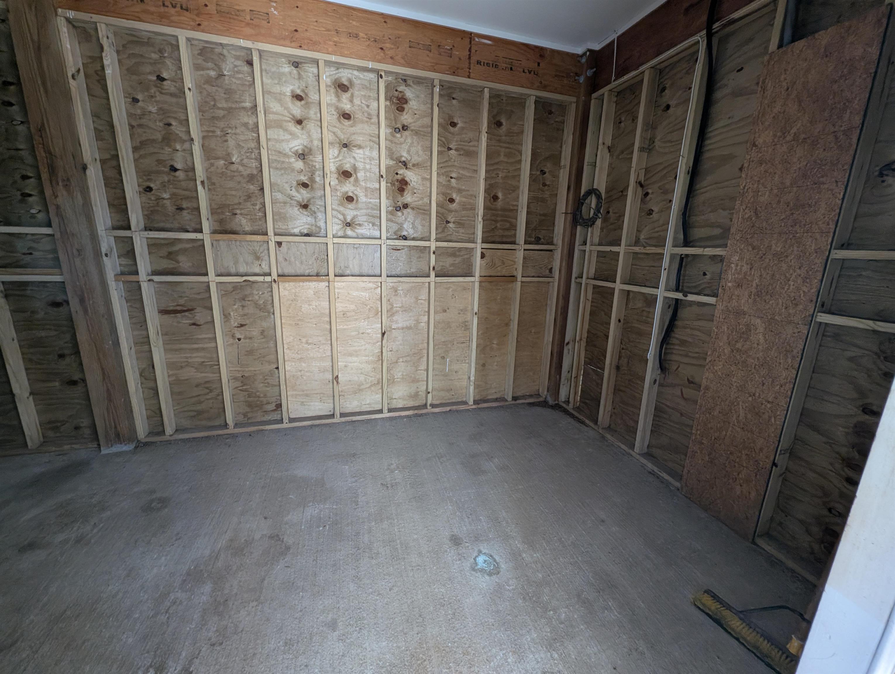 208 Vista Dr. 