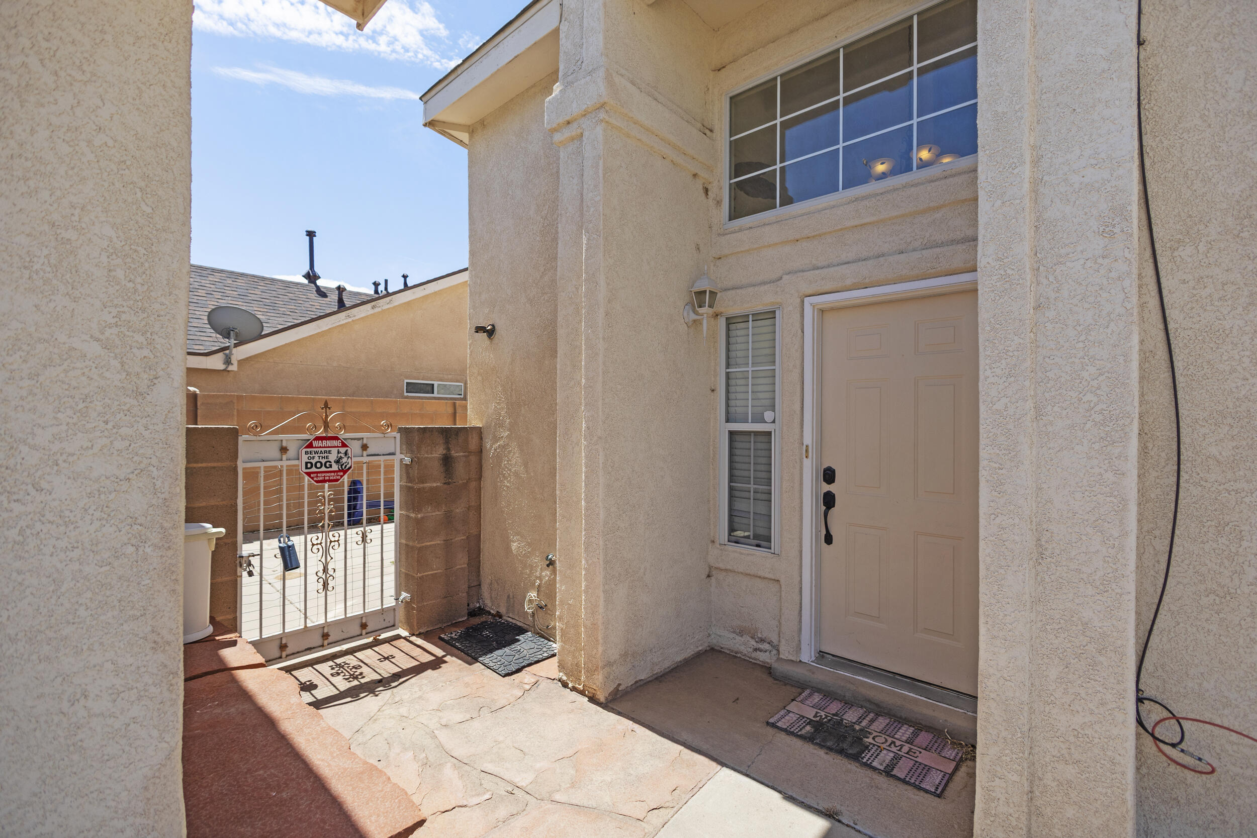 Photo 3 of Sale Pending at 1139 Avenida Las Vistas Nw, Los Lunas, NM 87031 | MLS# 1110034 | Listing updated on 2026-09-15