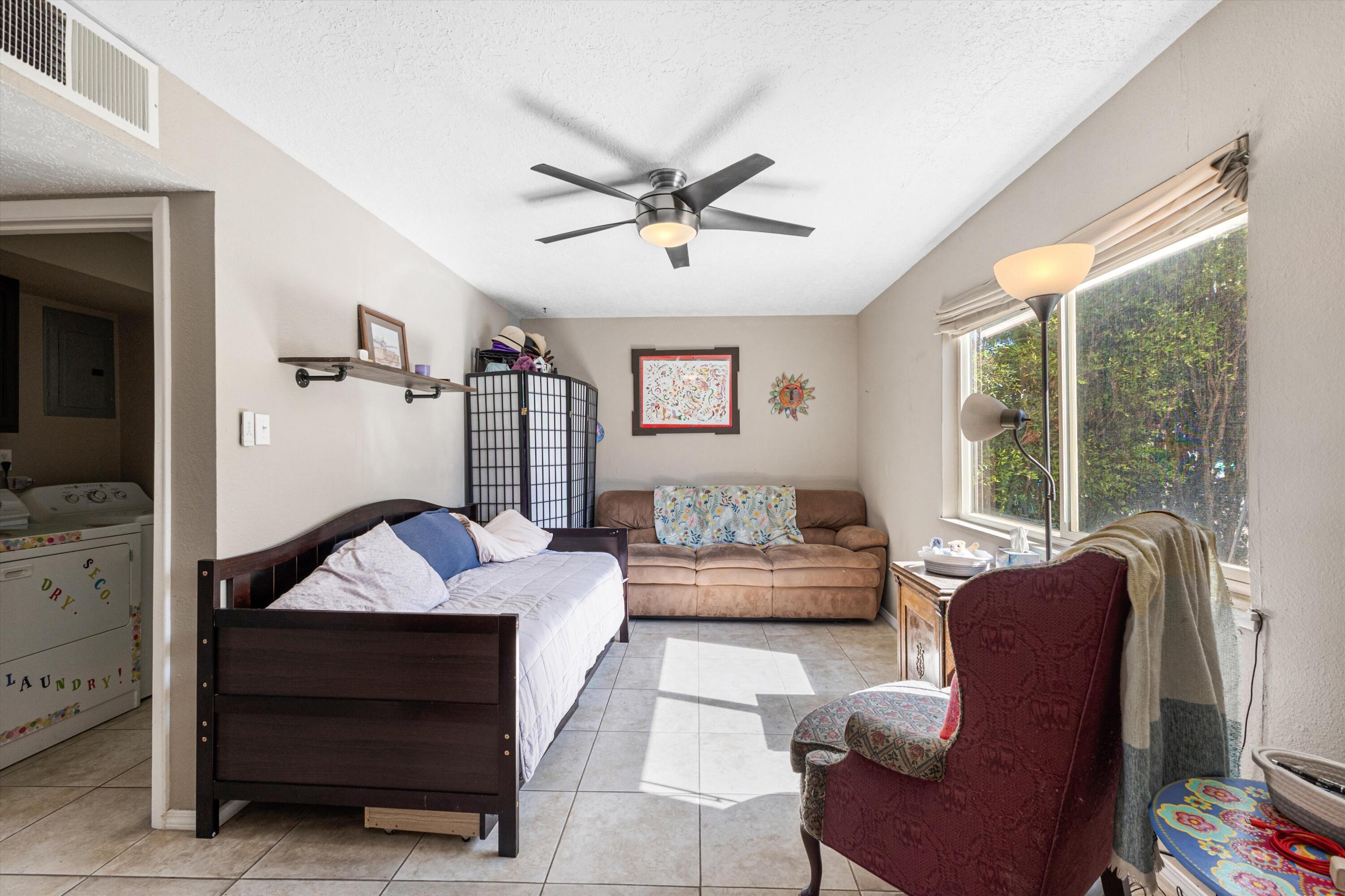 4th image of 6009 Calle Nueve Nw, Albuquerque, NM 87107 | MLS# 1110051