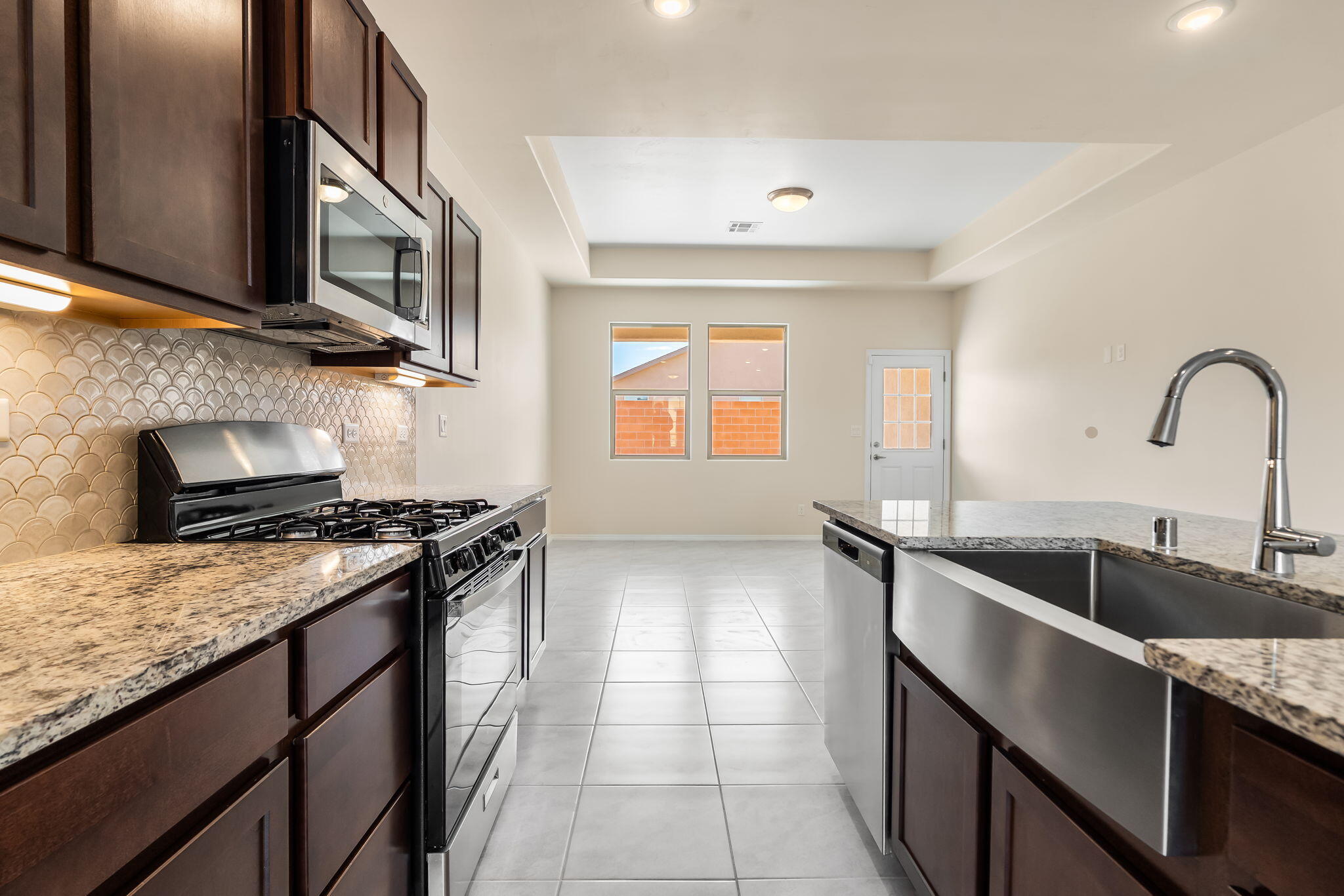 Photo 4 of Sale Pending at 14 Avenida Merida, Los Lunas, NM 87031 | MLS# 1110031 | Listing updated on 2026-09-14