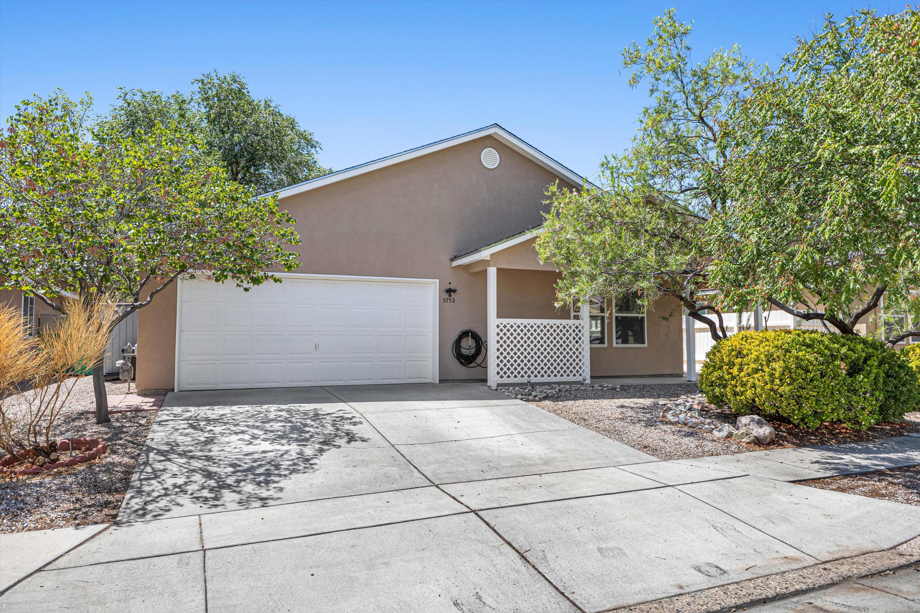 5752 Pinon Flats Road, Albuquerque NM 87114