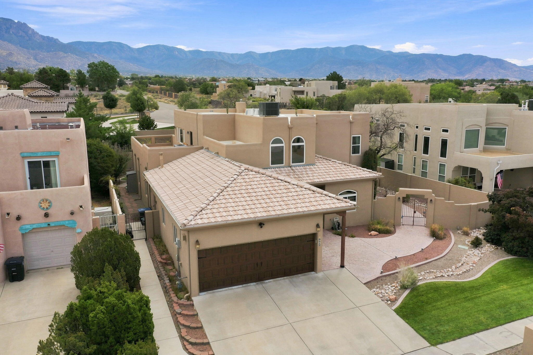 4th image of 8512 Vina Del Sol Dr Ne, Albuquerque, NM 87122 | MLS# 1110093