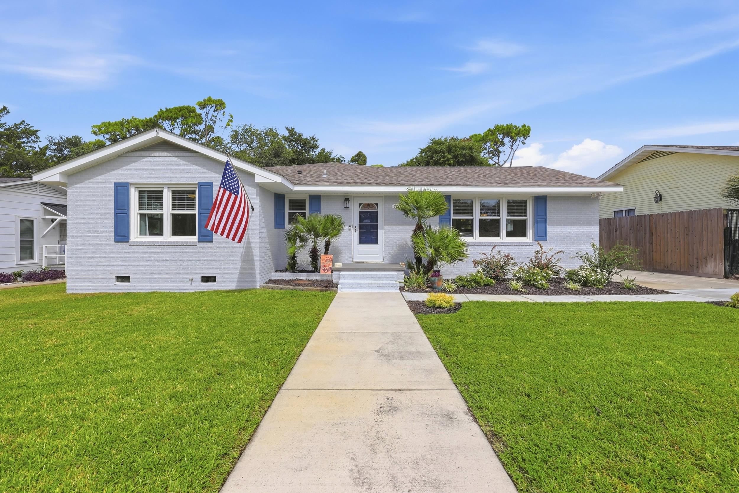 2621470 | Photo 2