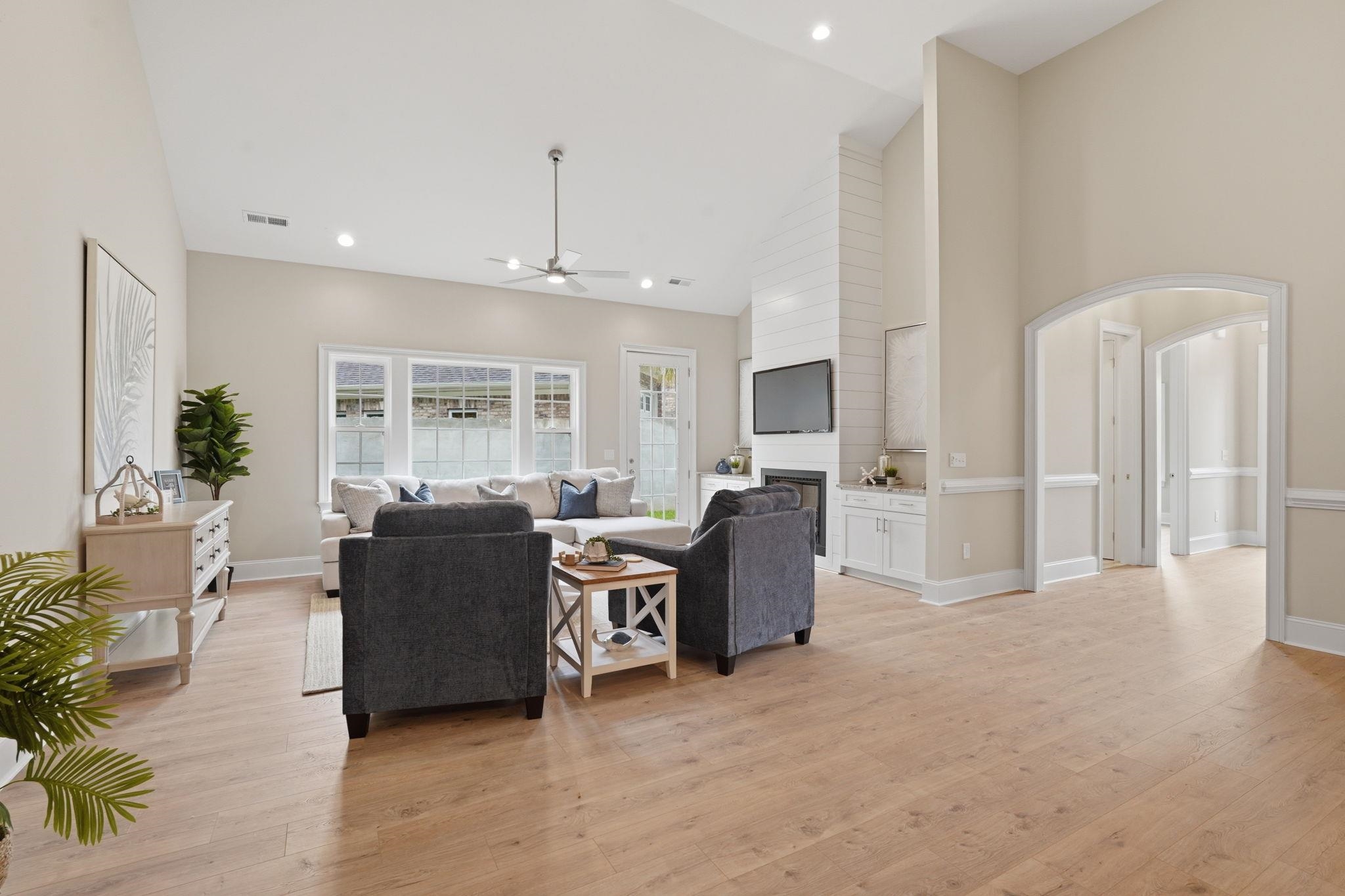 2621483 | Photo 13