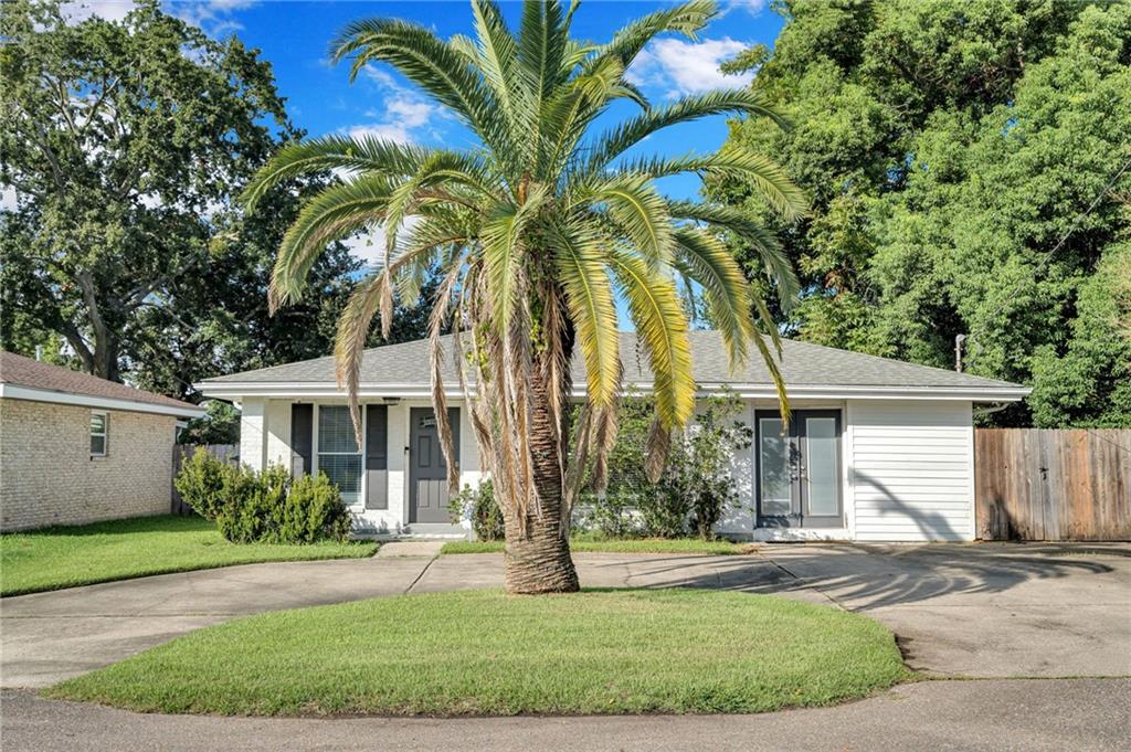 Single family home for sale at 10517 Sedalia Ave, River Ridge, LA 70123 | MLS# 2575032