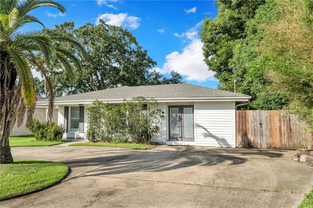 Photo 2 of Single family home for sale at 10517 Sedalia Ave, River Ridge, LA 70123 | MLS# 2575032 | Listing updated on 2026-09-15