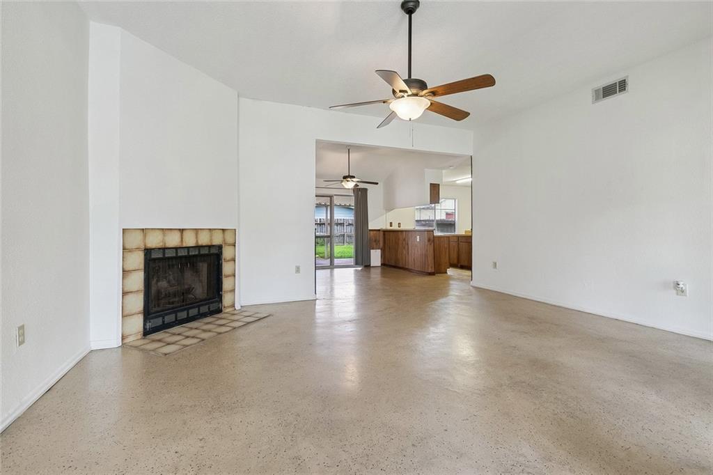 Photo 3 of Sale Pending at 29 Sharen Pl, Waggaman, LA 70094 | MLS# 2574940 | Listing updated on 2026-10-08