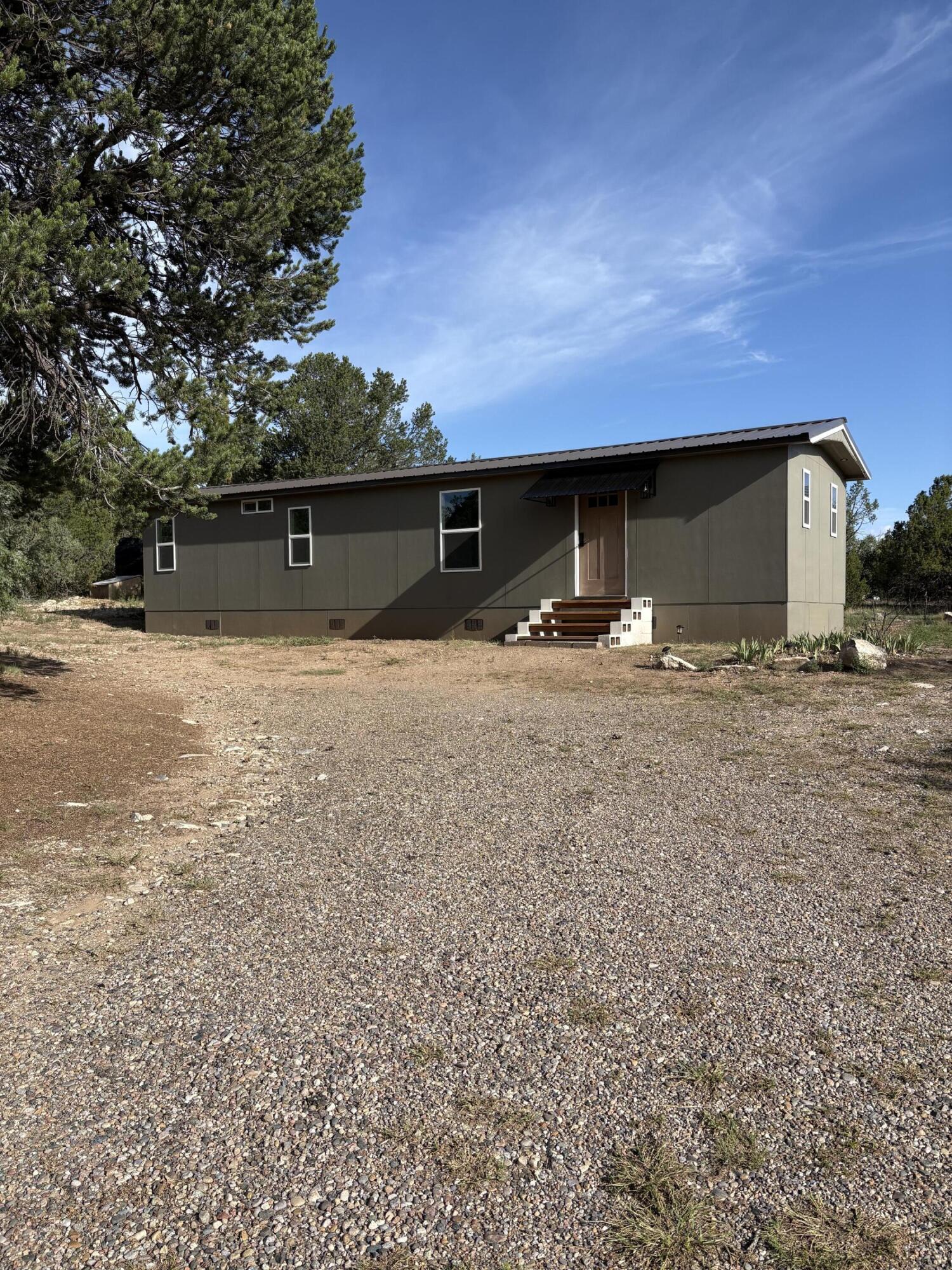 Photo 1 of Manufactured home for sale at 45 Holli Loop, Edgewood, NM 87015 | MLS# 1110175 | Listing updated on 2026-10-21