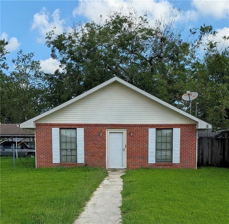 Photo 1 of Single family home for sale at 2756 Corinne Dr, Marrero, LA 70072 | MLS# 2574087 | Listing updated on 2026-10-11