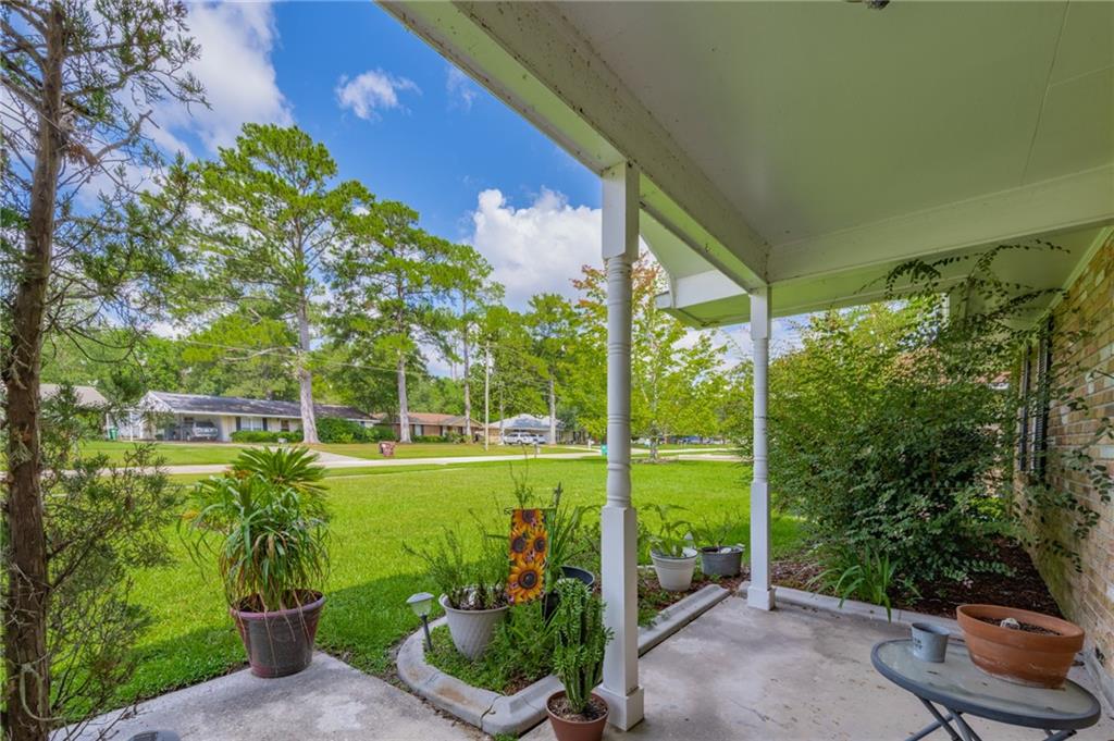 Photo 3 of Single family home for sale at 1047 Maris Stella St, Slidell, LA 70460 | MLS# 2573858 | Listing updated on 2026-09-11