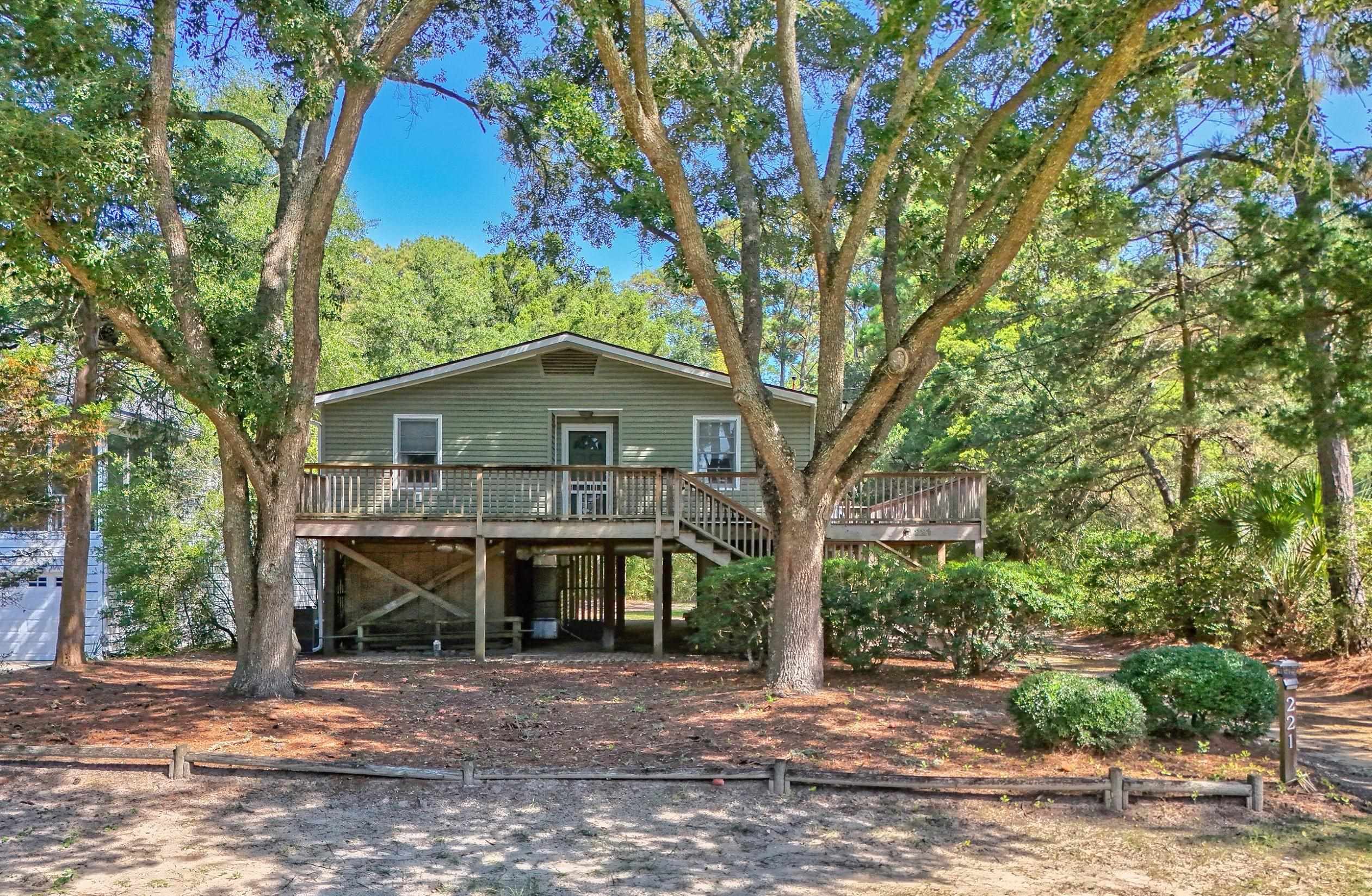 Photo 1 of Single family home for sale at 221 Windover Dr, Pawleys Island, SC 29585 | MLS# 2621628 | Listing updated on 2026-09-05