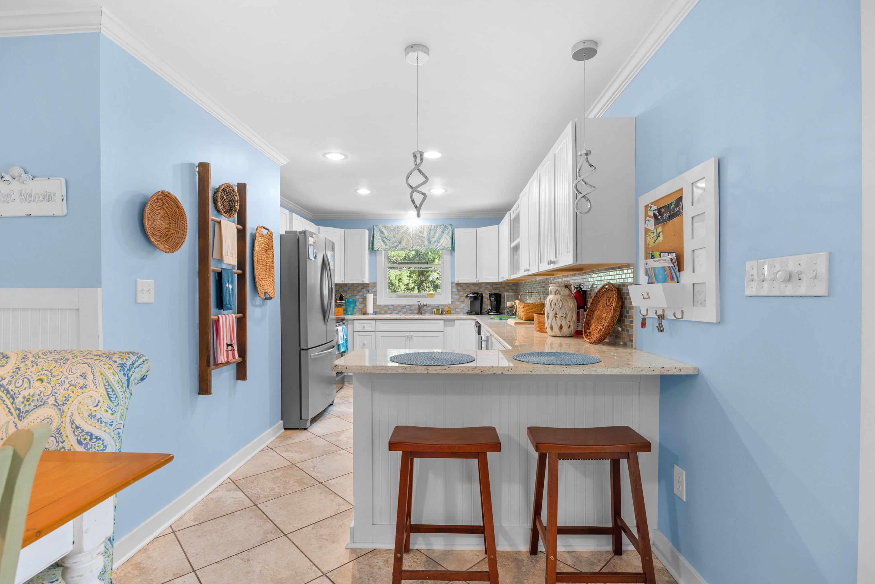 Photo 5 of Single family home for sale at 221 Windover Dr, Pawleys Island, SC 29585 | MLS# 2621628 | Listing updated on 2026-09-05