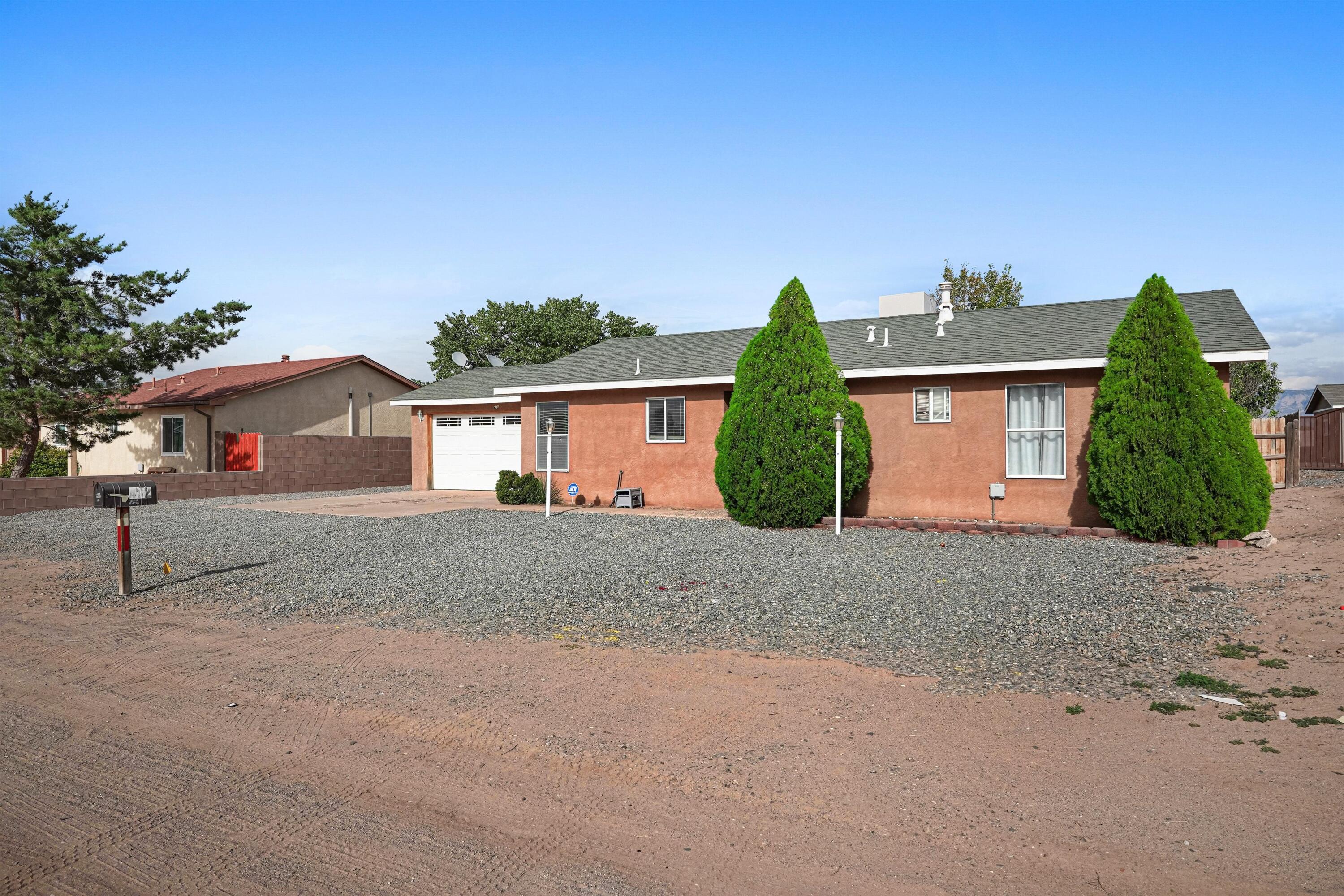 Photo 3 of Sale Pending at 432 Mohawk St Sw, Rio Rancho, NM 87124 | MLS# 1110245 | Listing updated on 2026-09-20