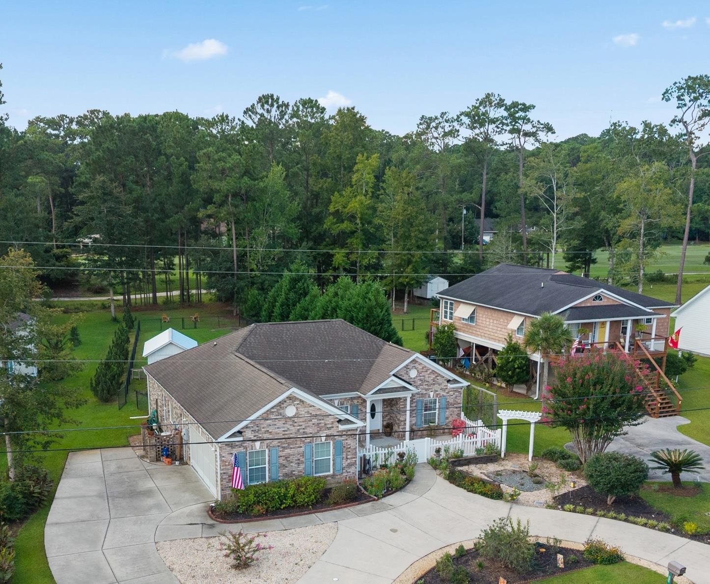 Photo 5 of Single family home for sale at 305 Brace Dr, Pawleys Island, SC 29585 | MLS# 2621737 | Listing updated on 2026-09-04