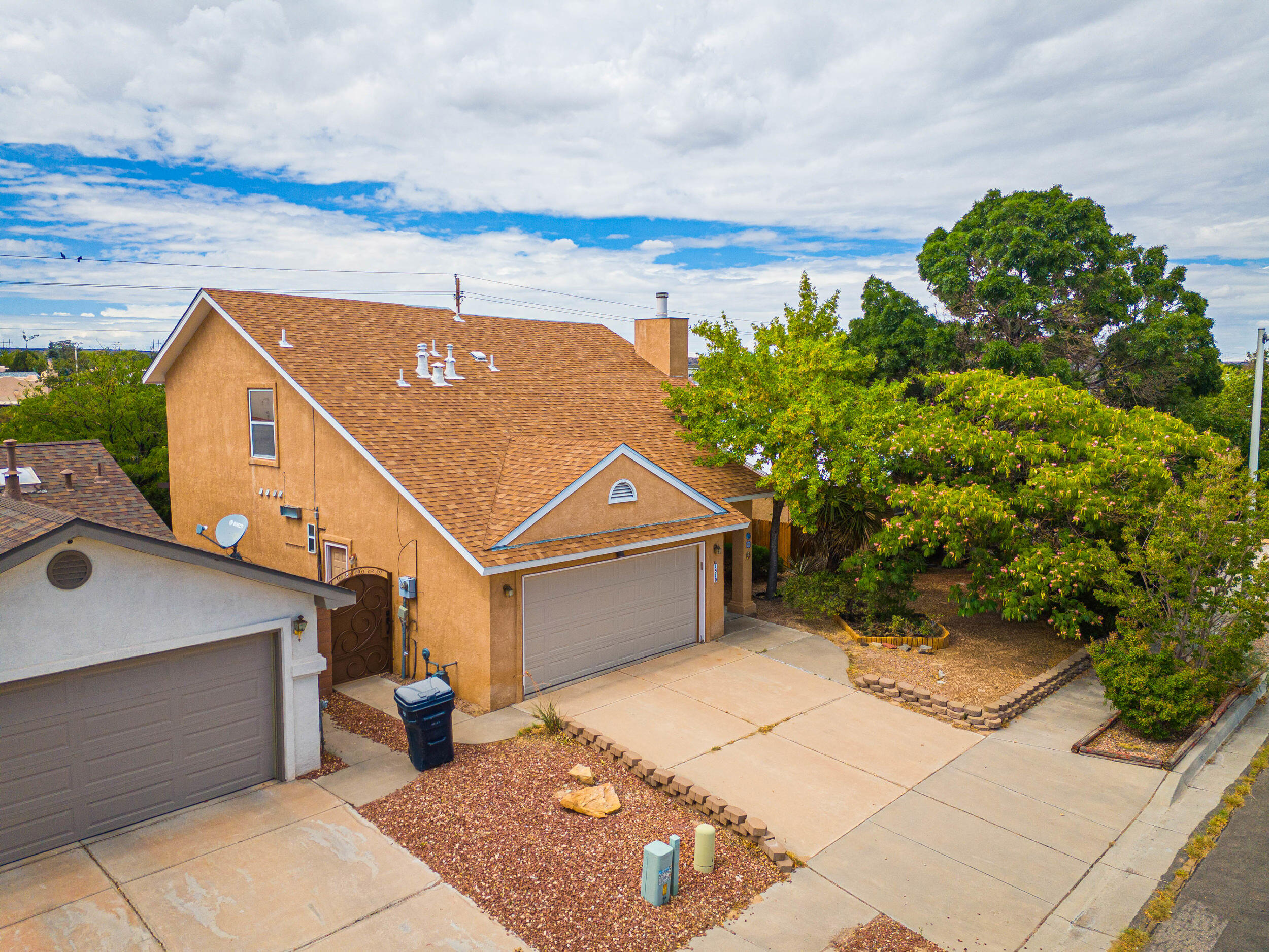 Photo 3 of Single family home for sale at 1519 Stoneway Dr Nw, Albuquerque, NM 87120 | MLS# 1110260 | Listing updated on 2026-10-06