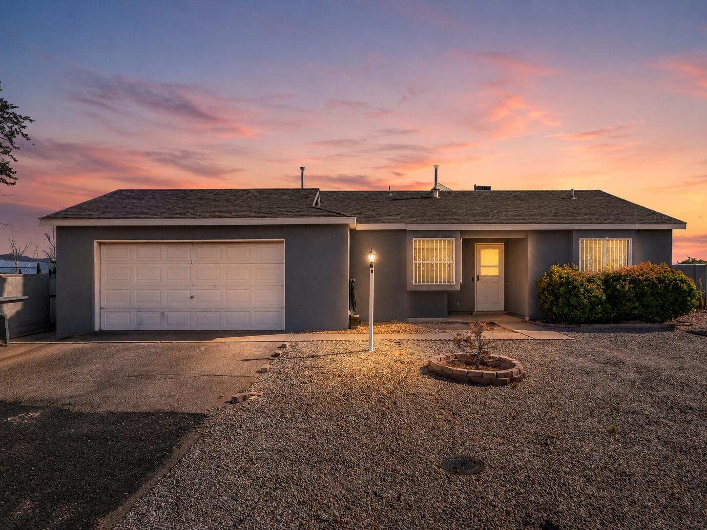 Photo 1 of Sale Pending at 4538 Zirconia Dr Ne, Rio Rancho, NM 87124 | MLS# 1110292 | Listing updated on 2026-09-17