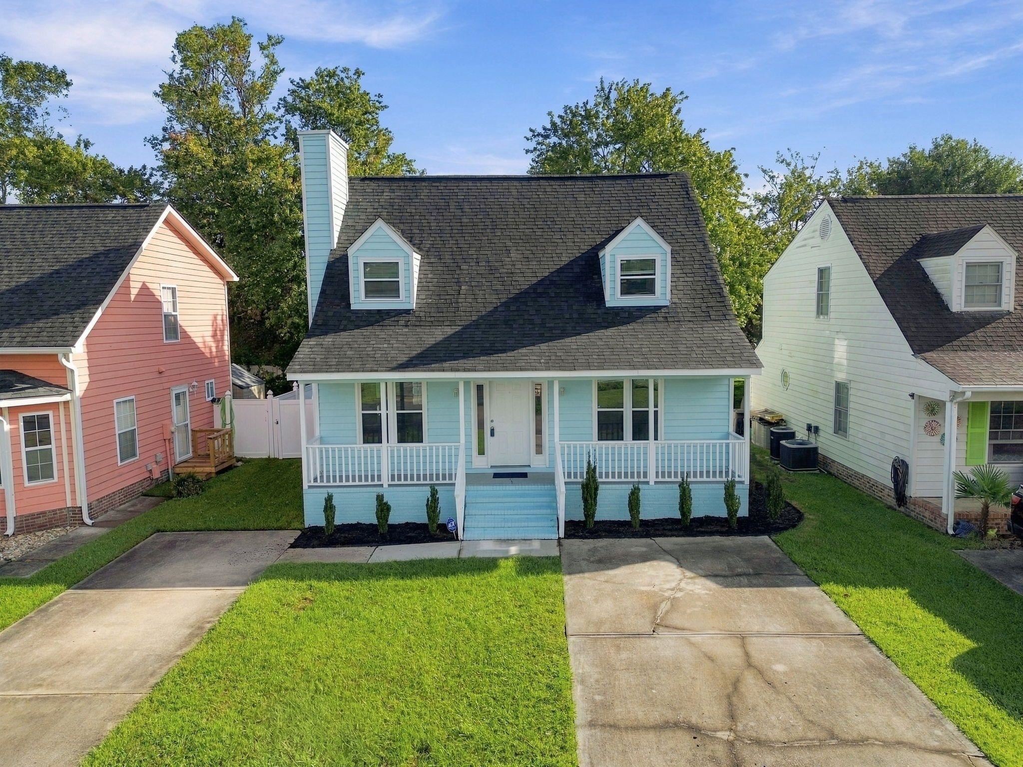 Photo 2 of Single family home for sale at 135 Williamsburg Dr, Little River, SC 29566 | MLS# 2621851 | Listing updated on 2026-10-09